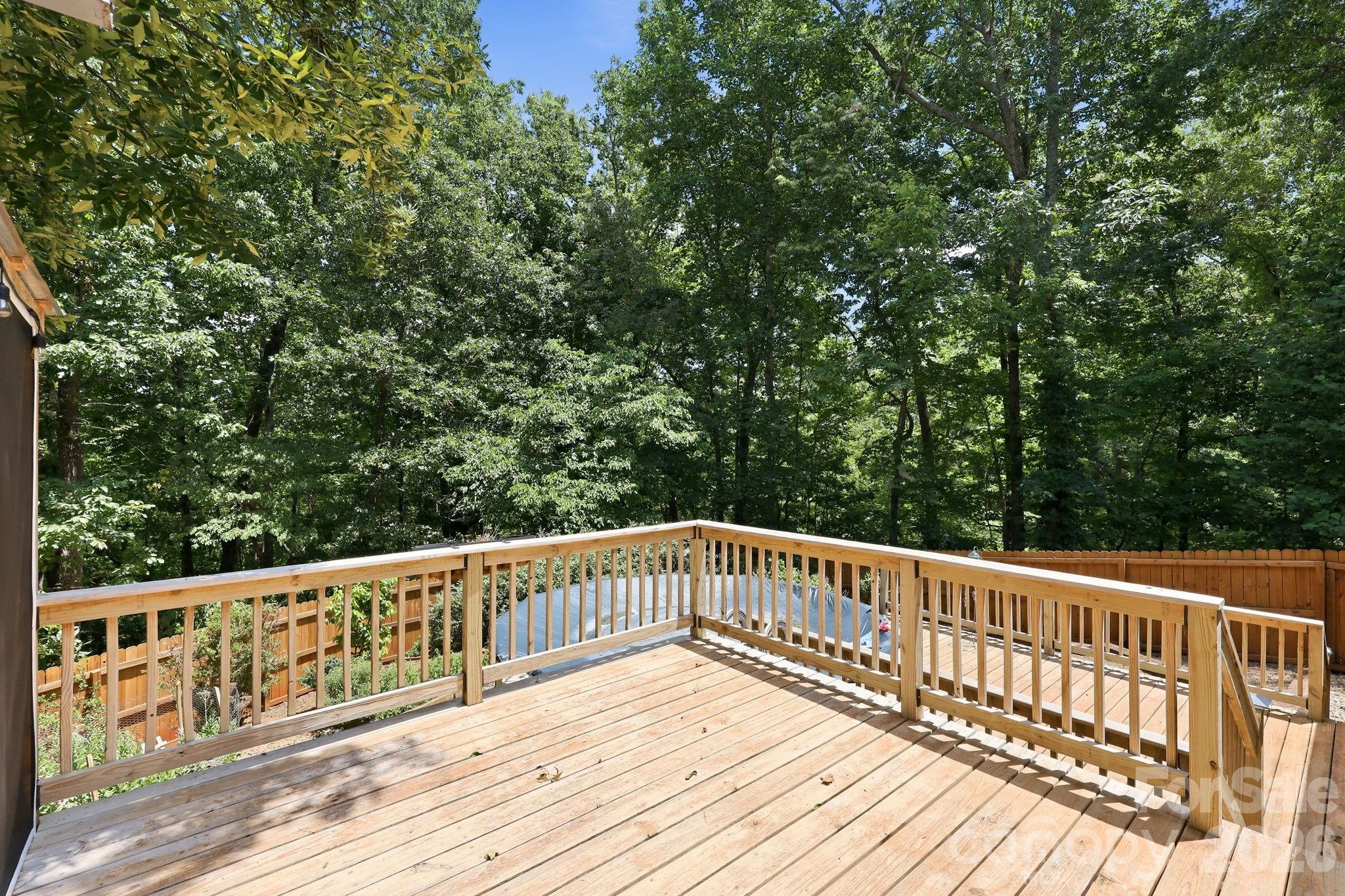 340 Oakwood Lane — Columbus