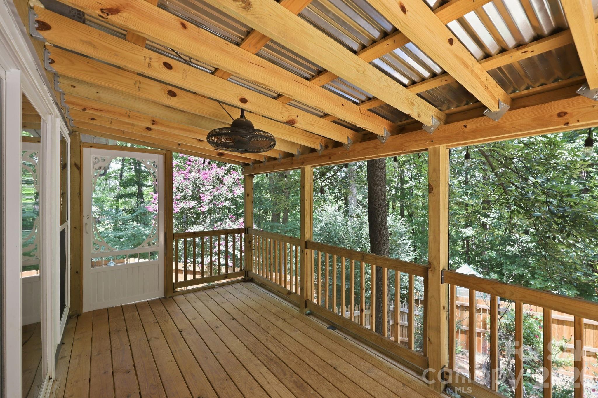 340 Oakwood Lane — Columbus