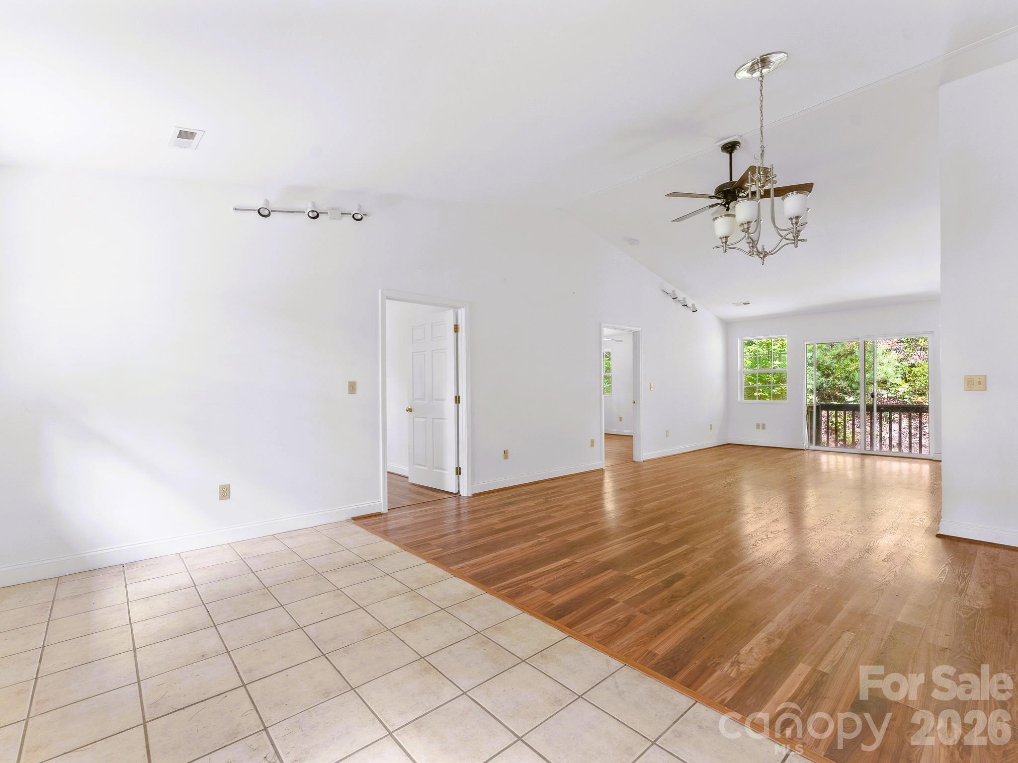 269 Pinewood Knoll Drive — Hendersonville