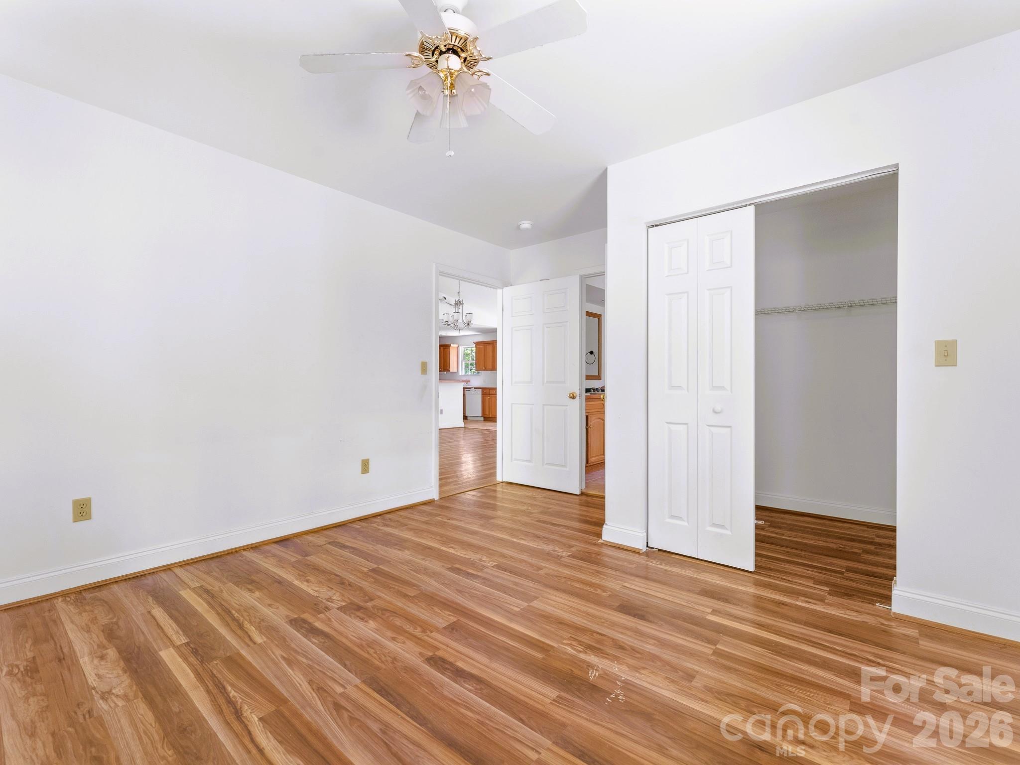 269 Pinewood Knoll Drive — Hendersonville