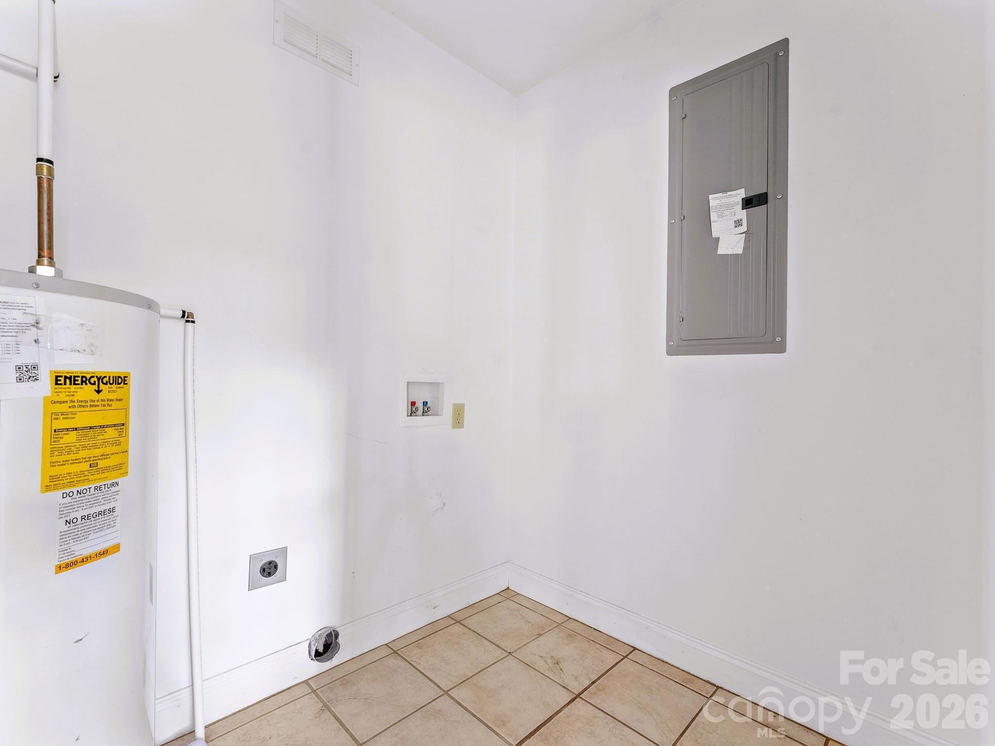 269 Pinewood Knoll Drive — Hendersonville
