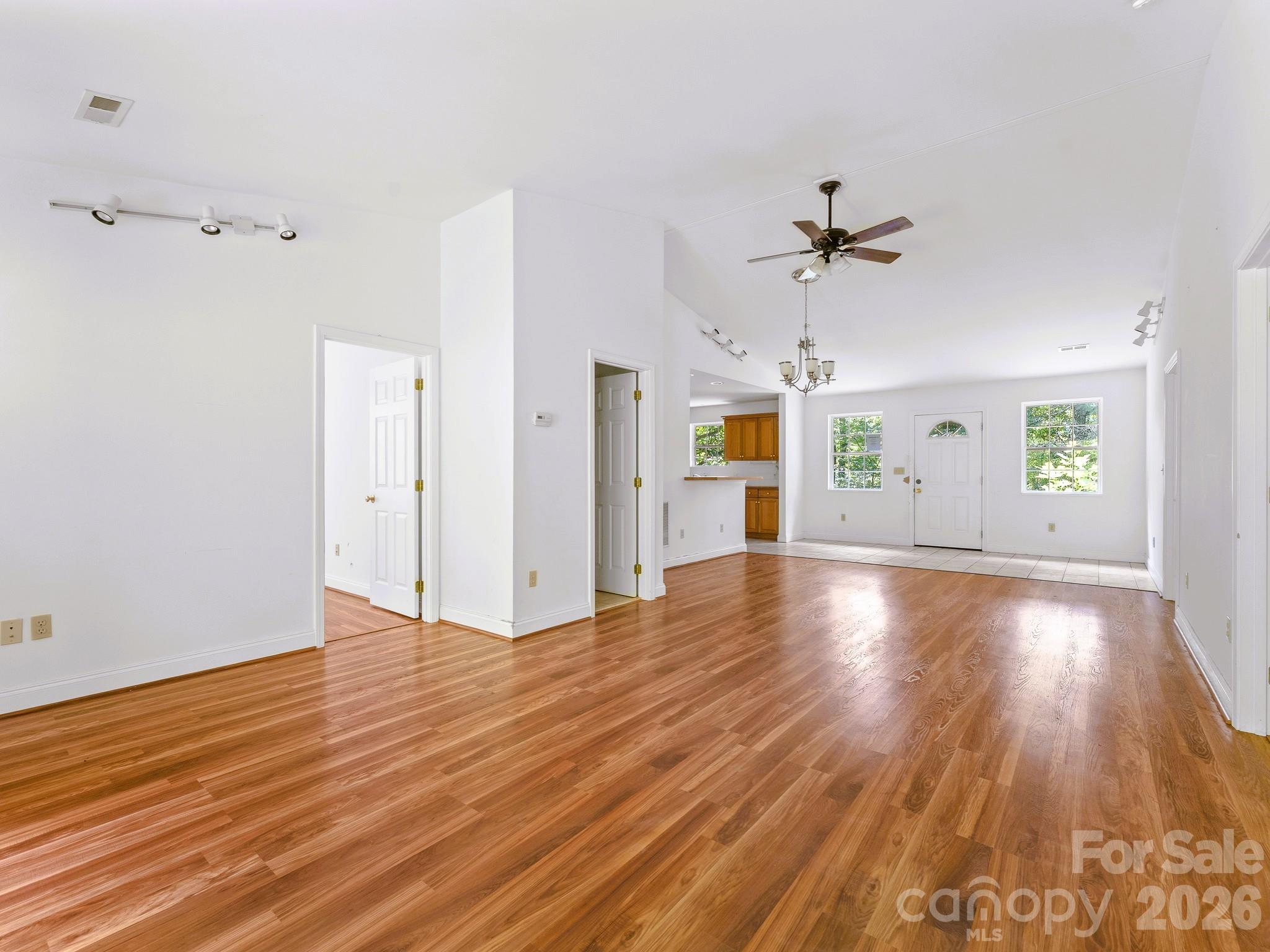 269 Pinewood Knoll Drive — Hendersonville