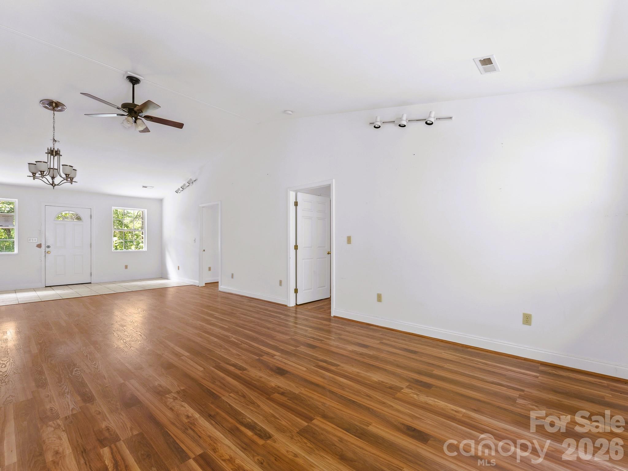 269 Pinewood Knoll Drive — Hendersonville