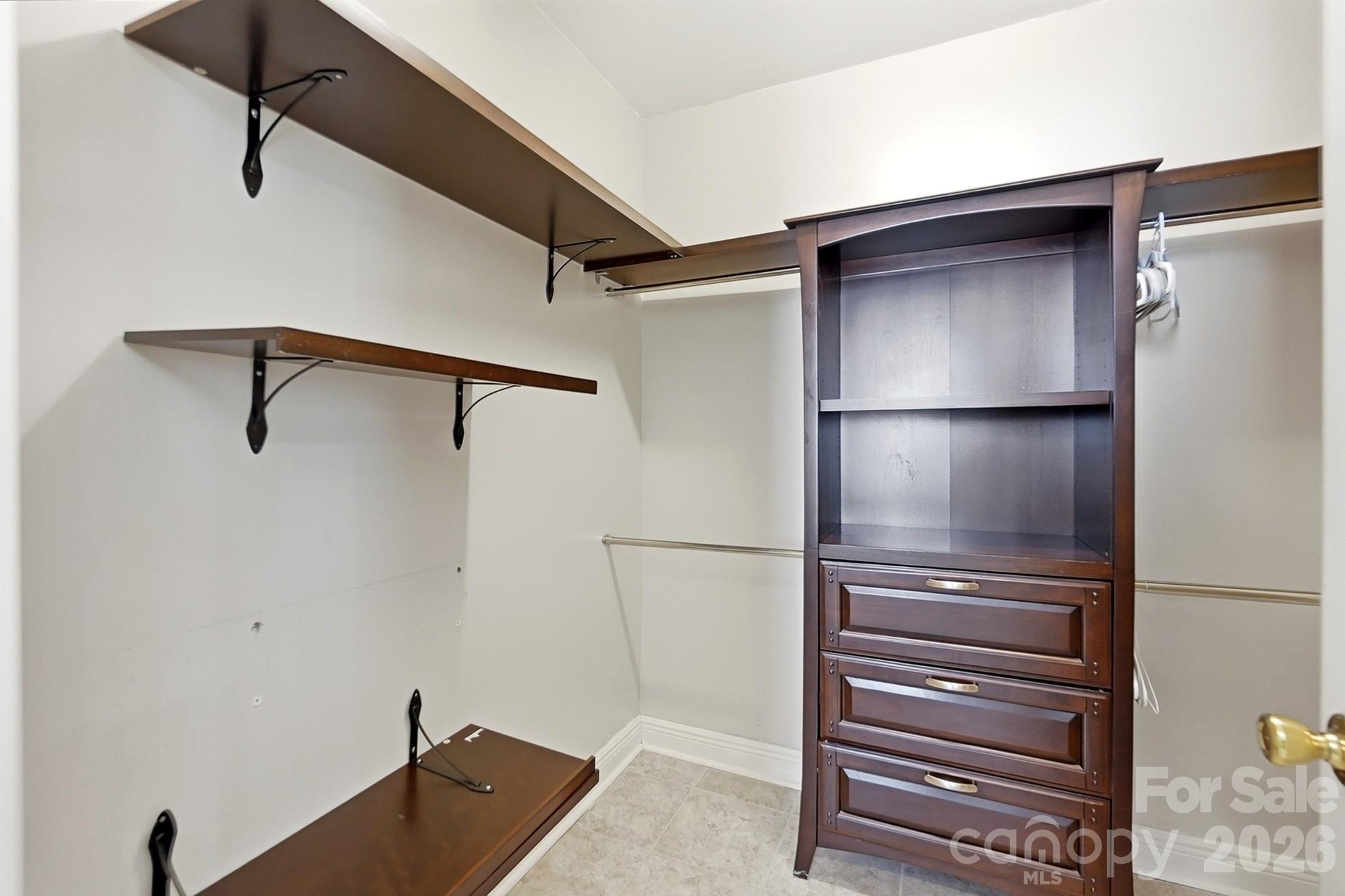 417 Woodvale Place — Charlotte