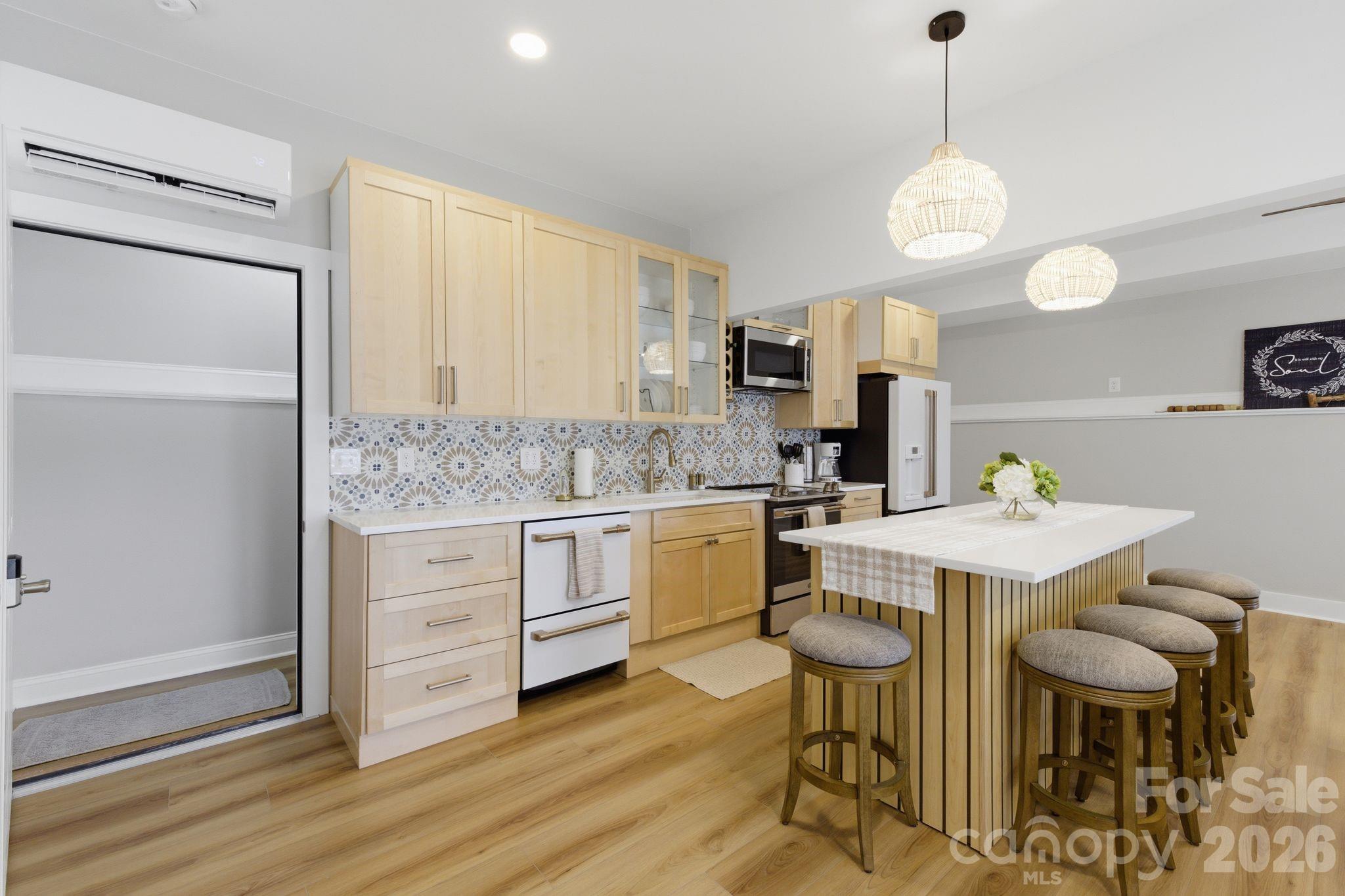 362 Shepps Boat Dock Road — Lexington