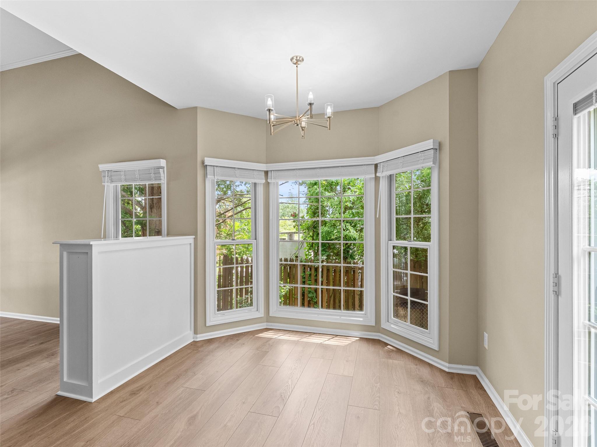 66 Hyde Avenue — Tryon