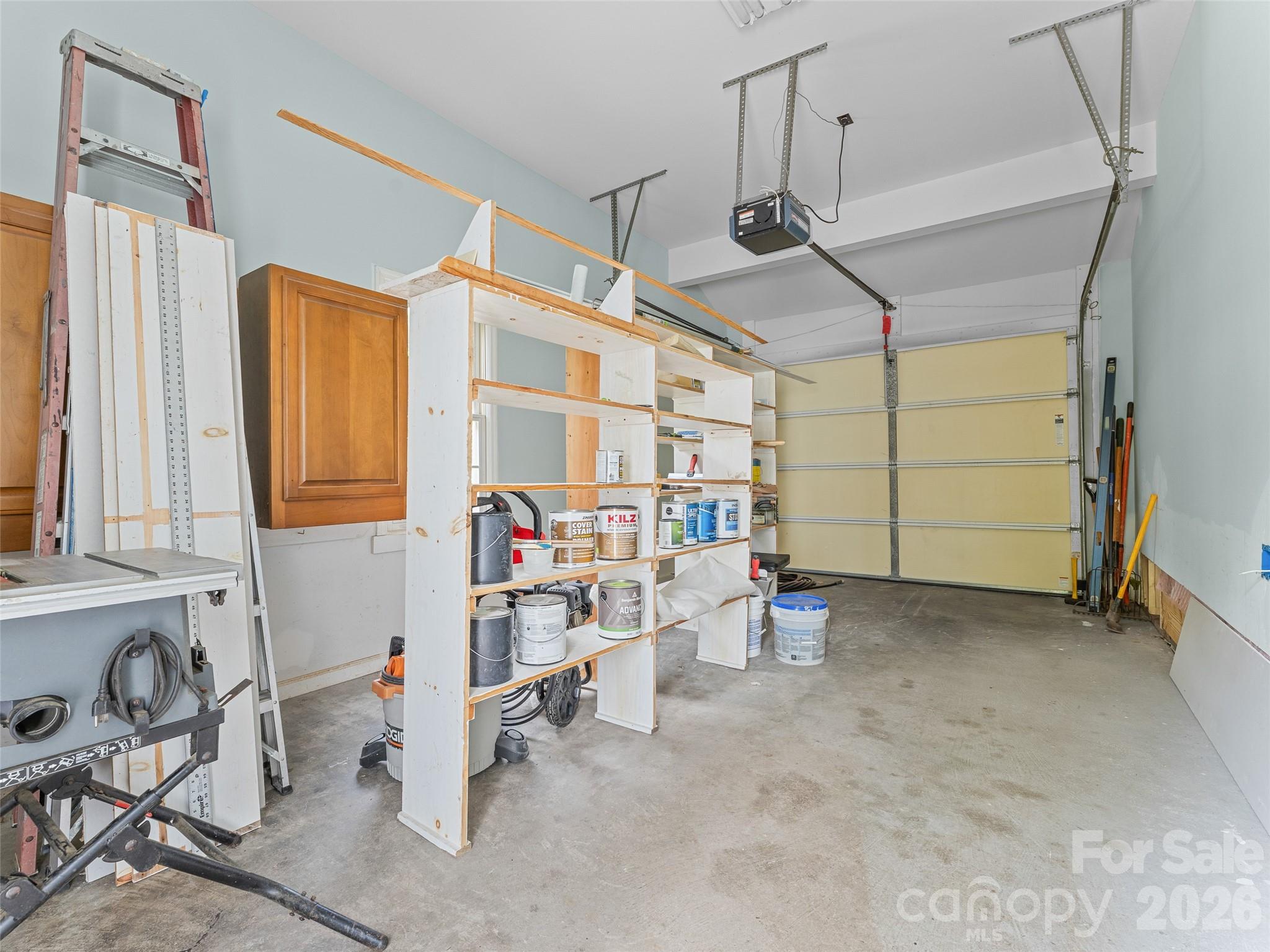 66 Hyde Avenue — Tryon