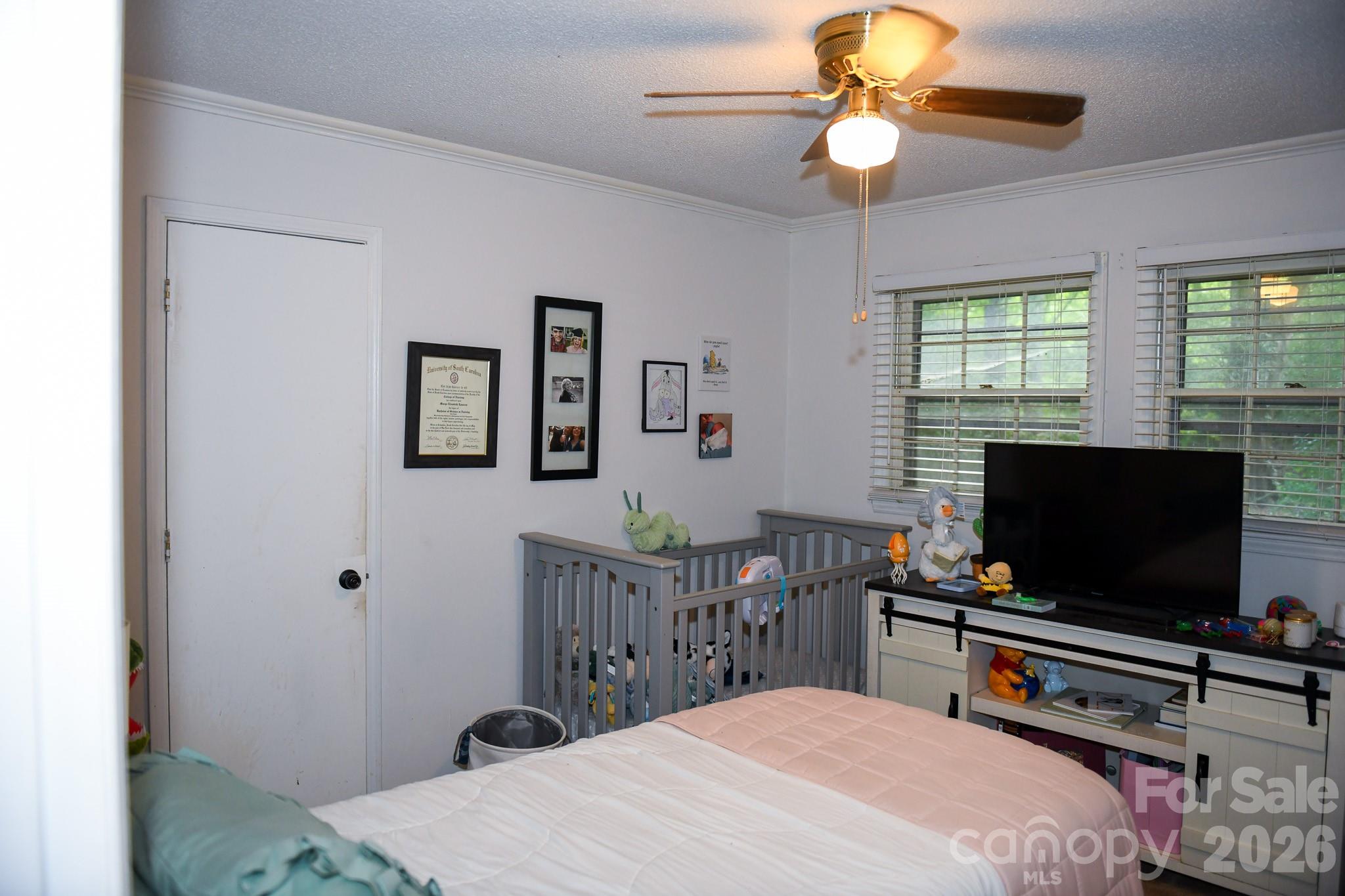 616 Pineview Lakes Road — Chester