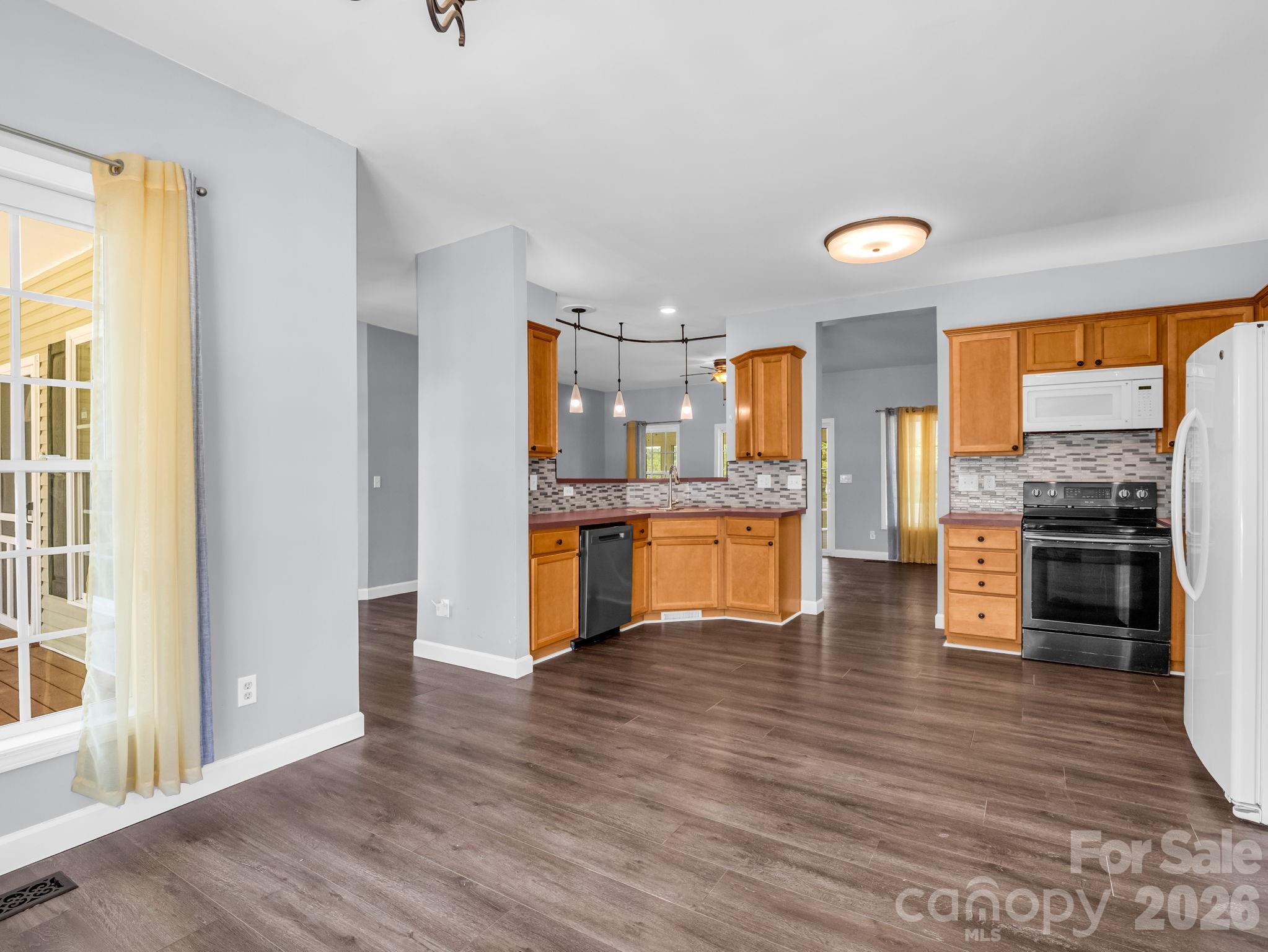 355 Hidden Meadow Drive — Hendersonville