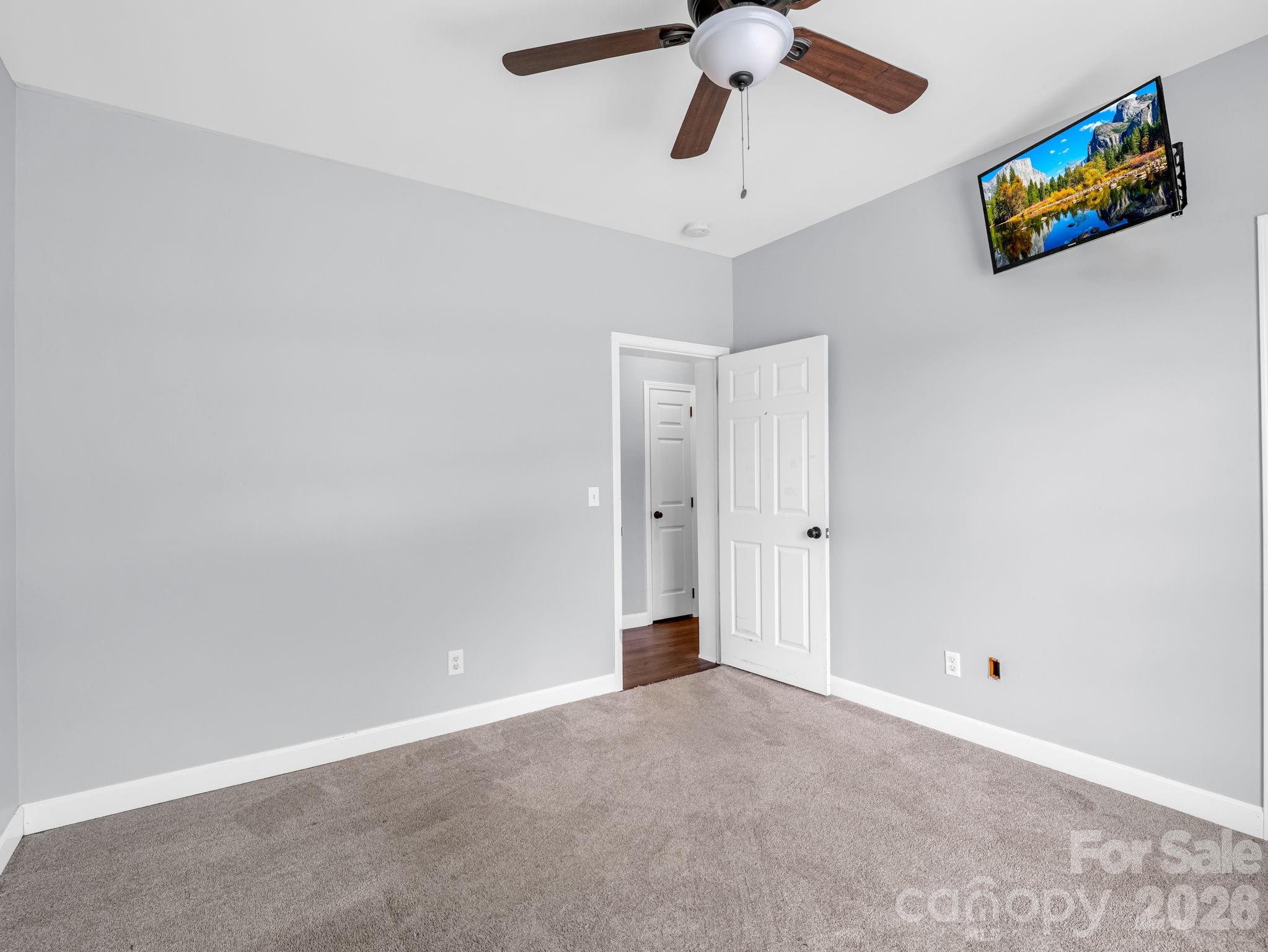 355 Hidden Meadow Drive — Hendersonville