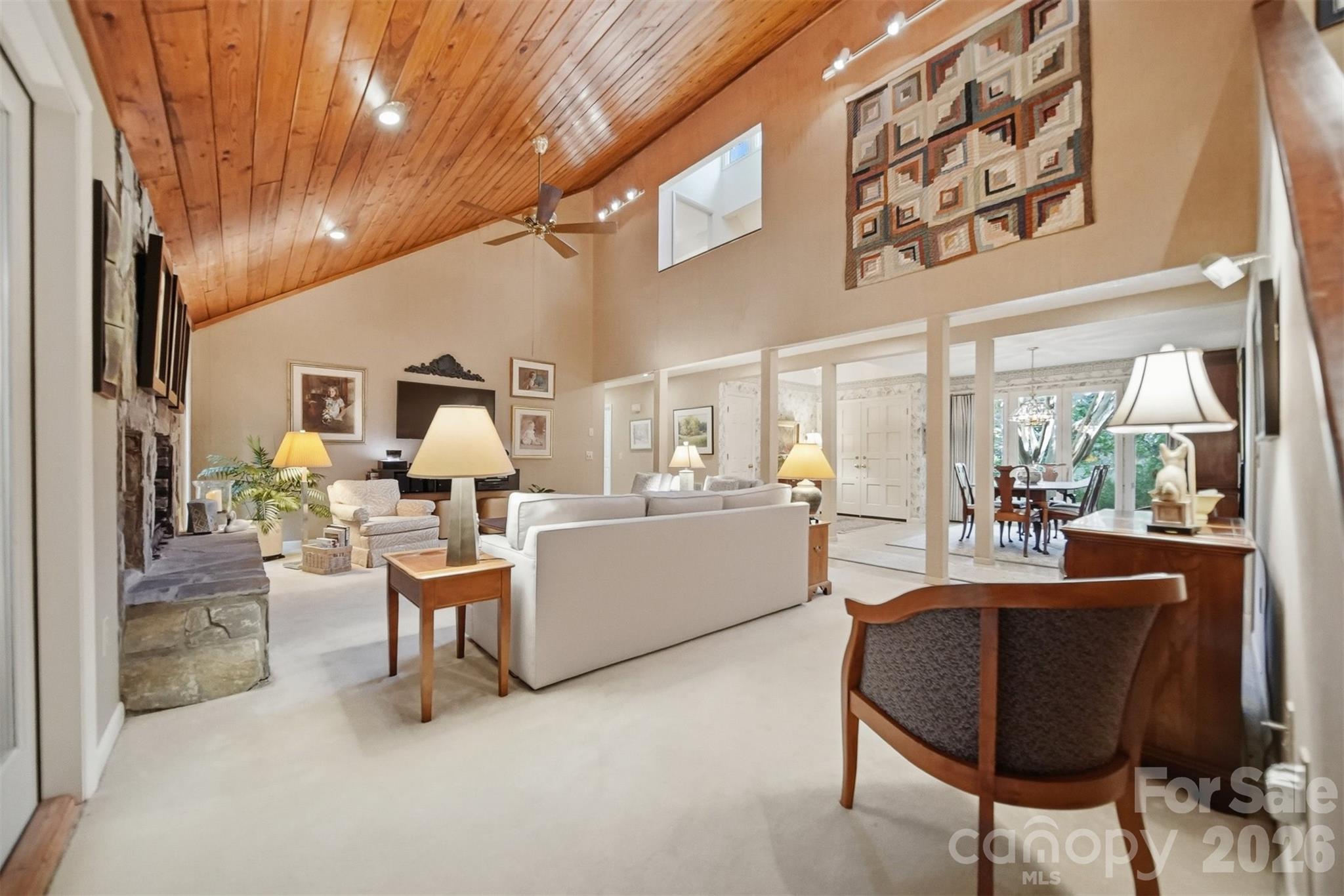 414 Stonecroft Drive SE — Lenoir