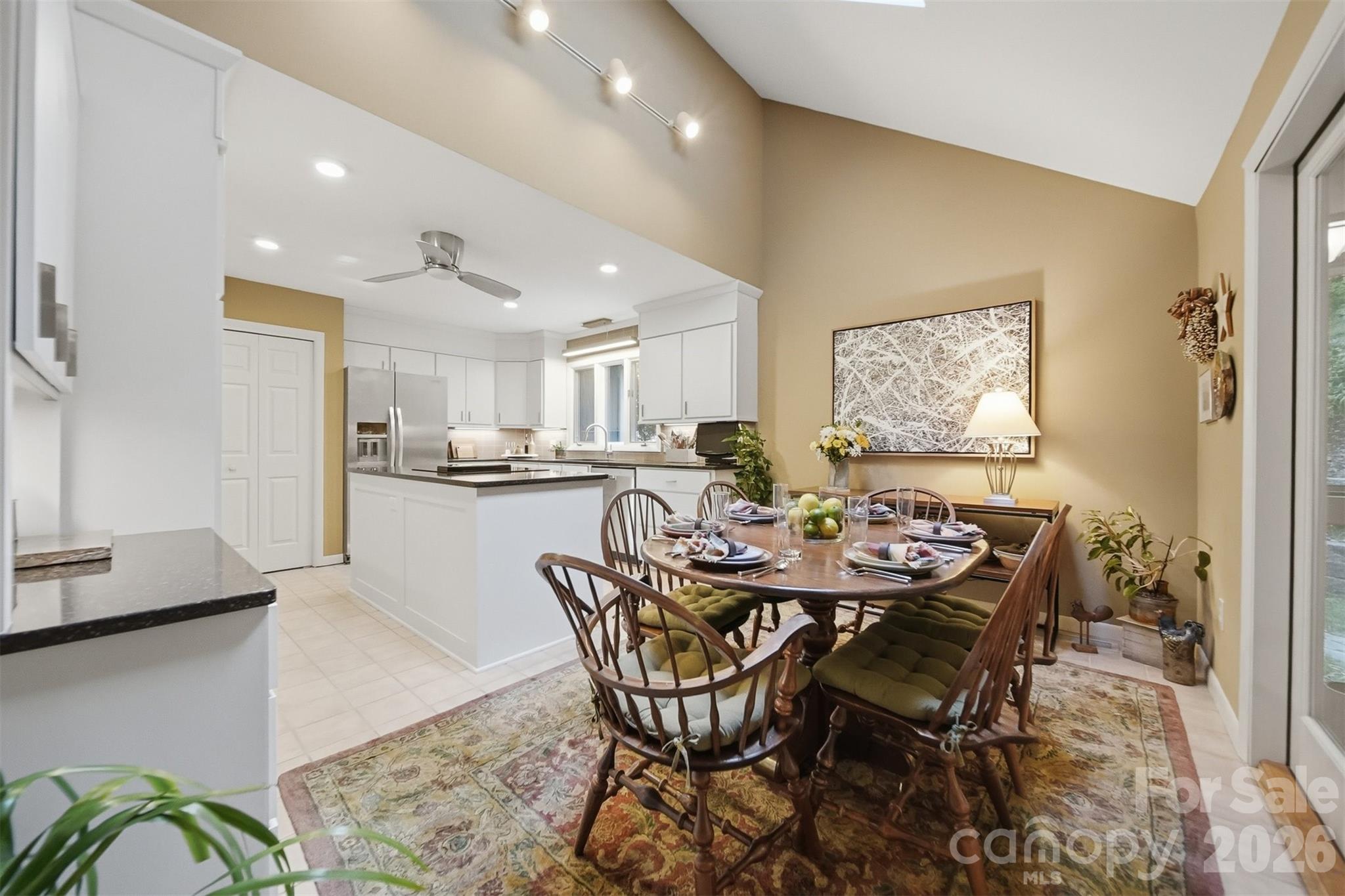 414 Stonecroft Drive SE — Lenoir