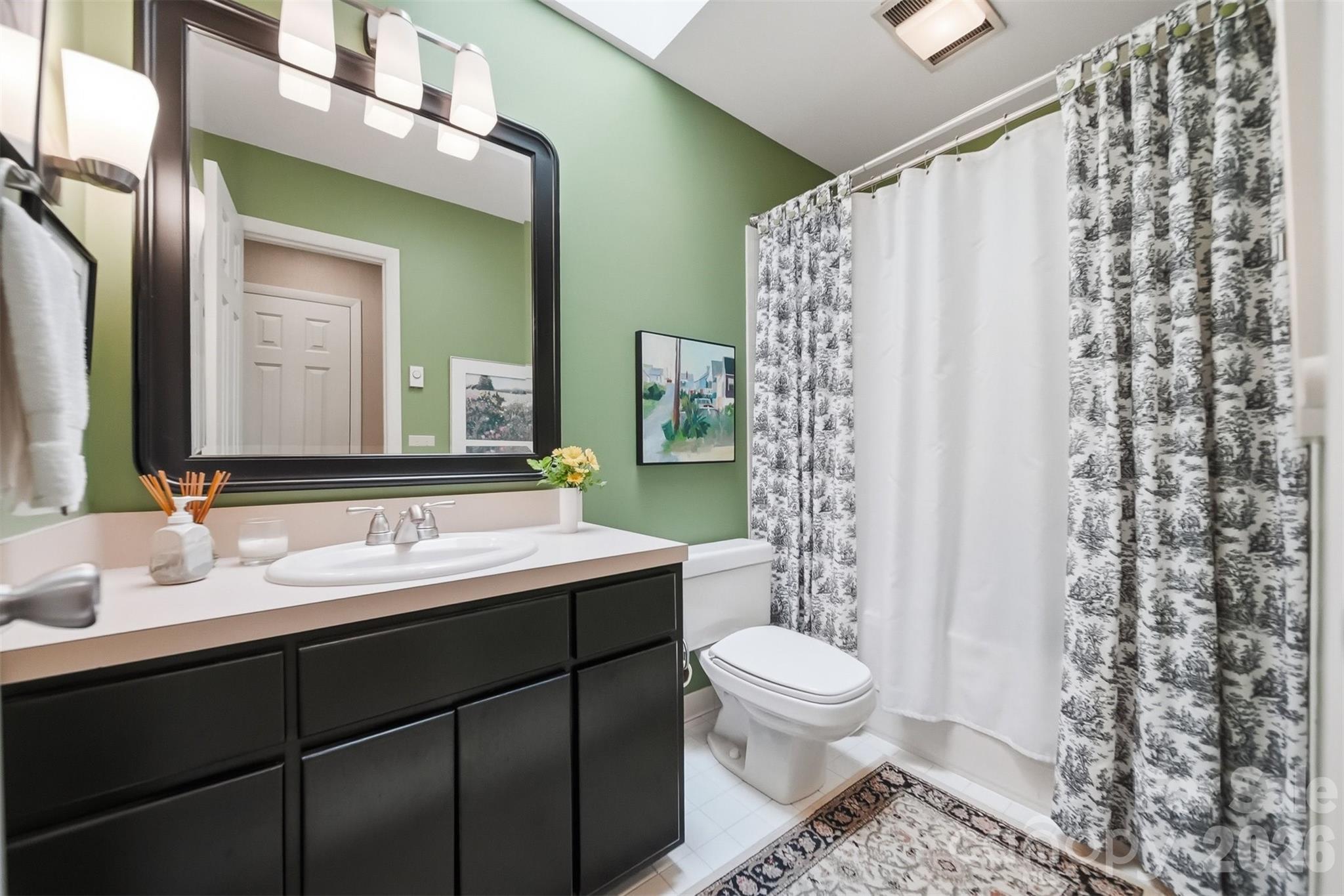 414 Stonecroft Drive SE — Lenoir