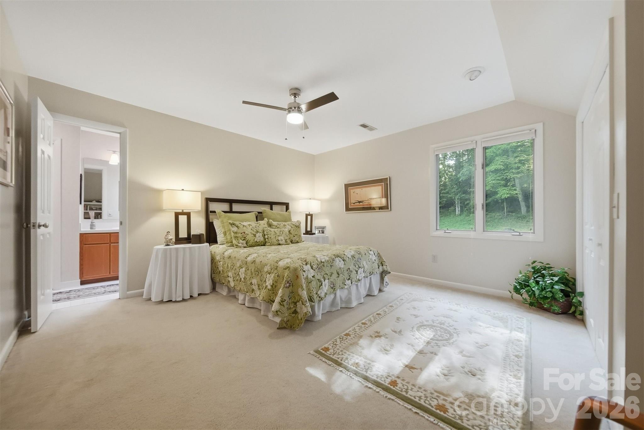 414 Stonecroft Drive SE — Lenoir