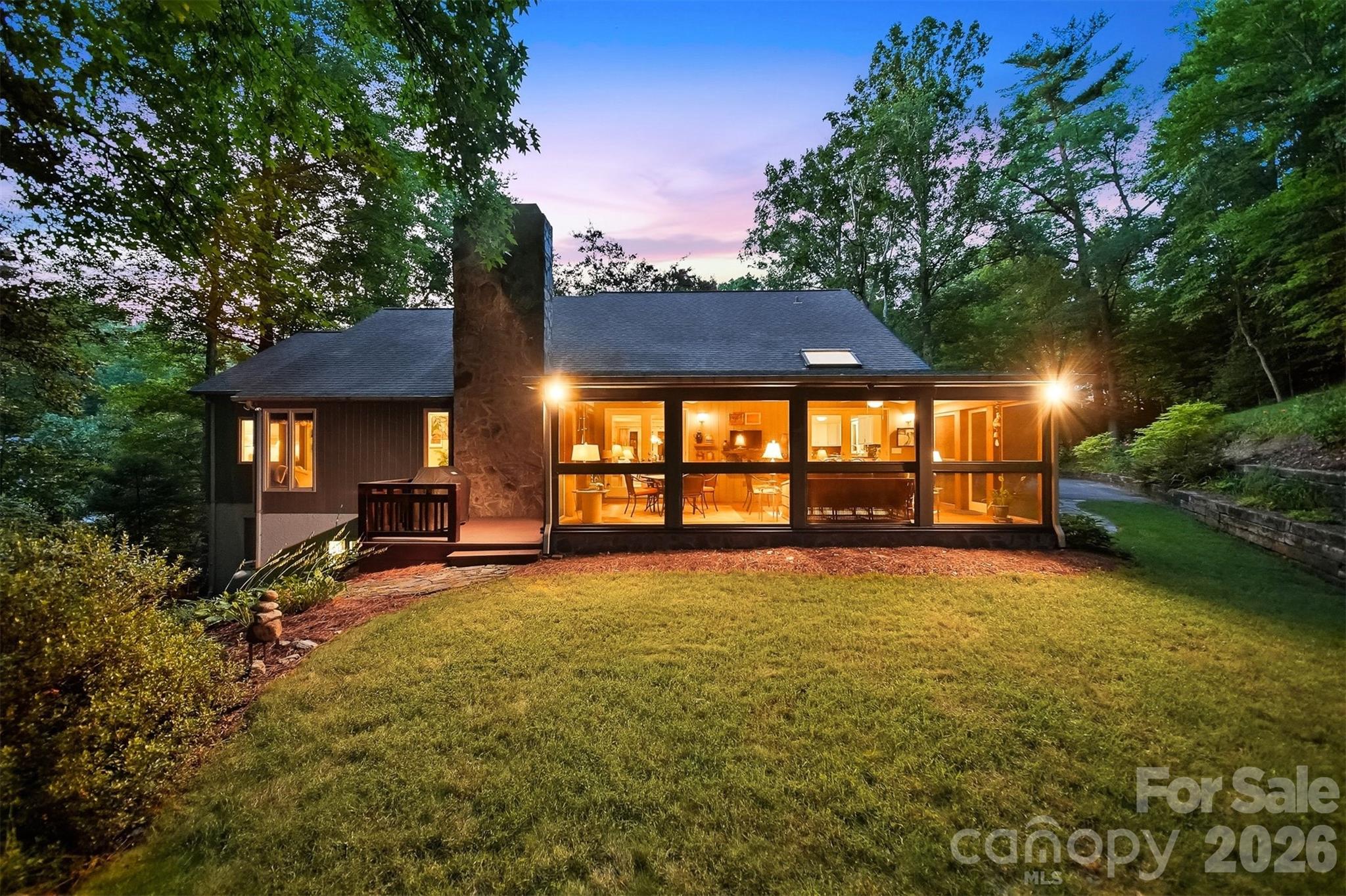 414 Stonecroft Drive SE — Lenoir