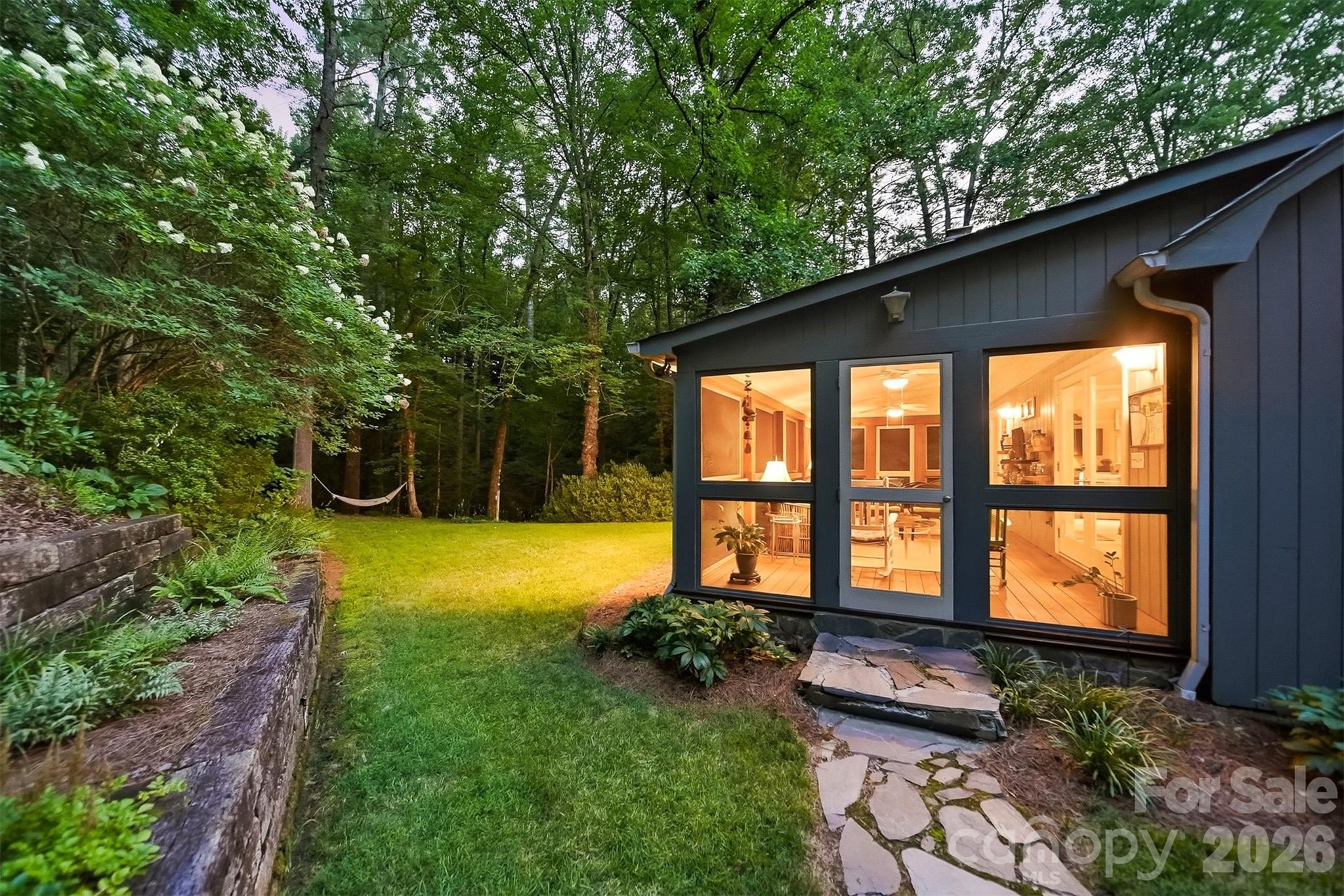 414 Stonecroft Drive SE — Lenoir