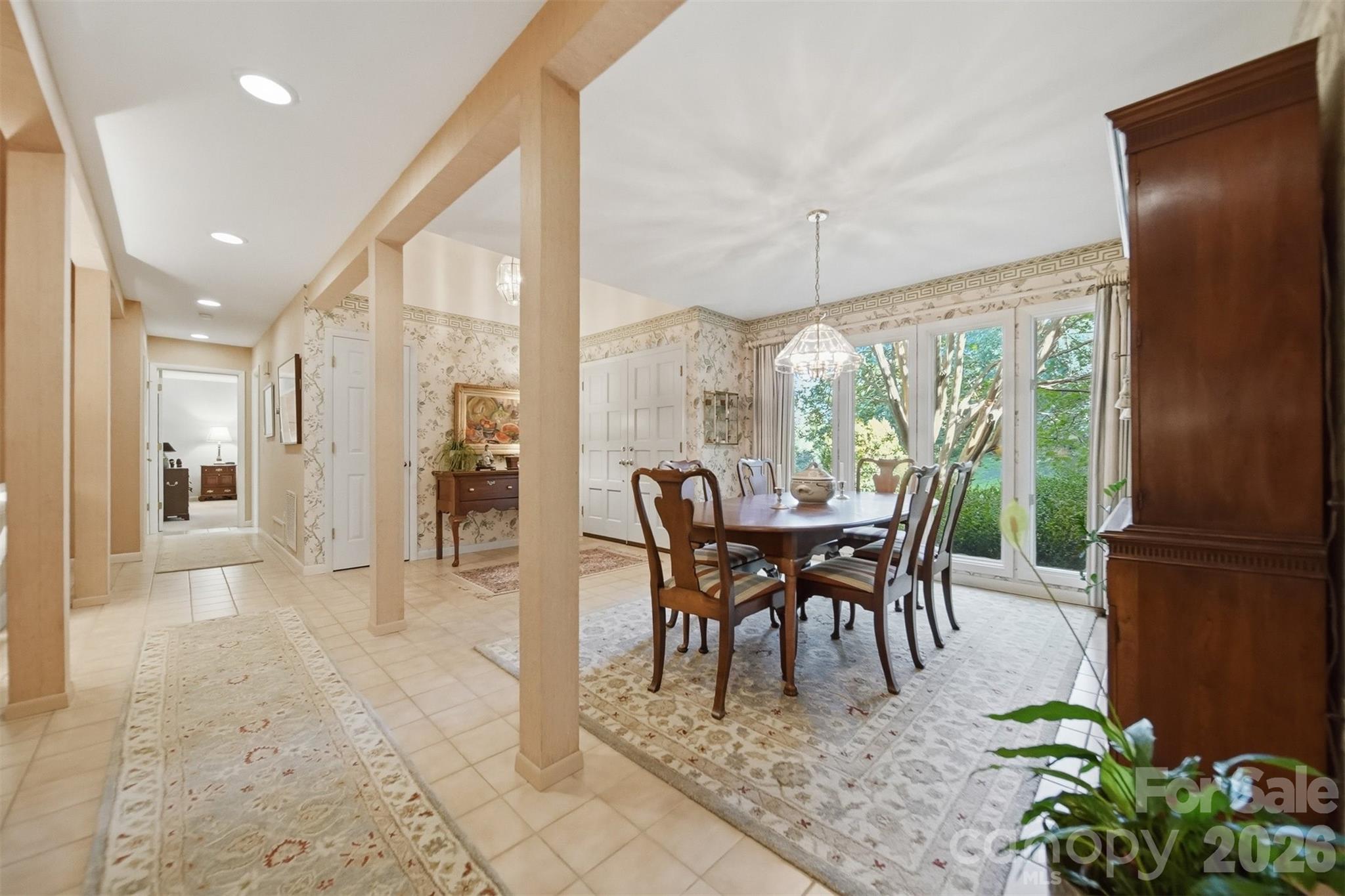 414 Stonecroft Drive SE — Lenoir