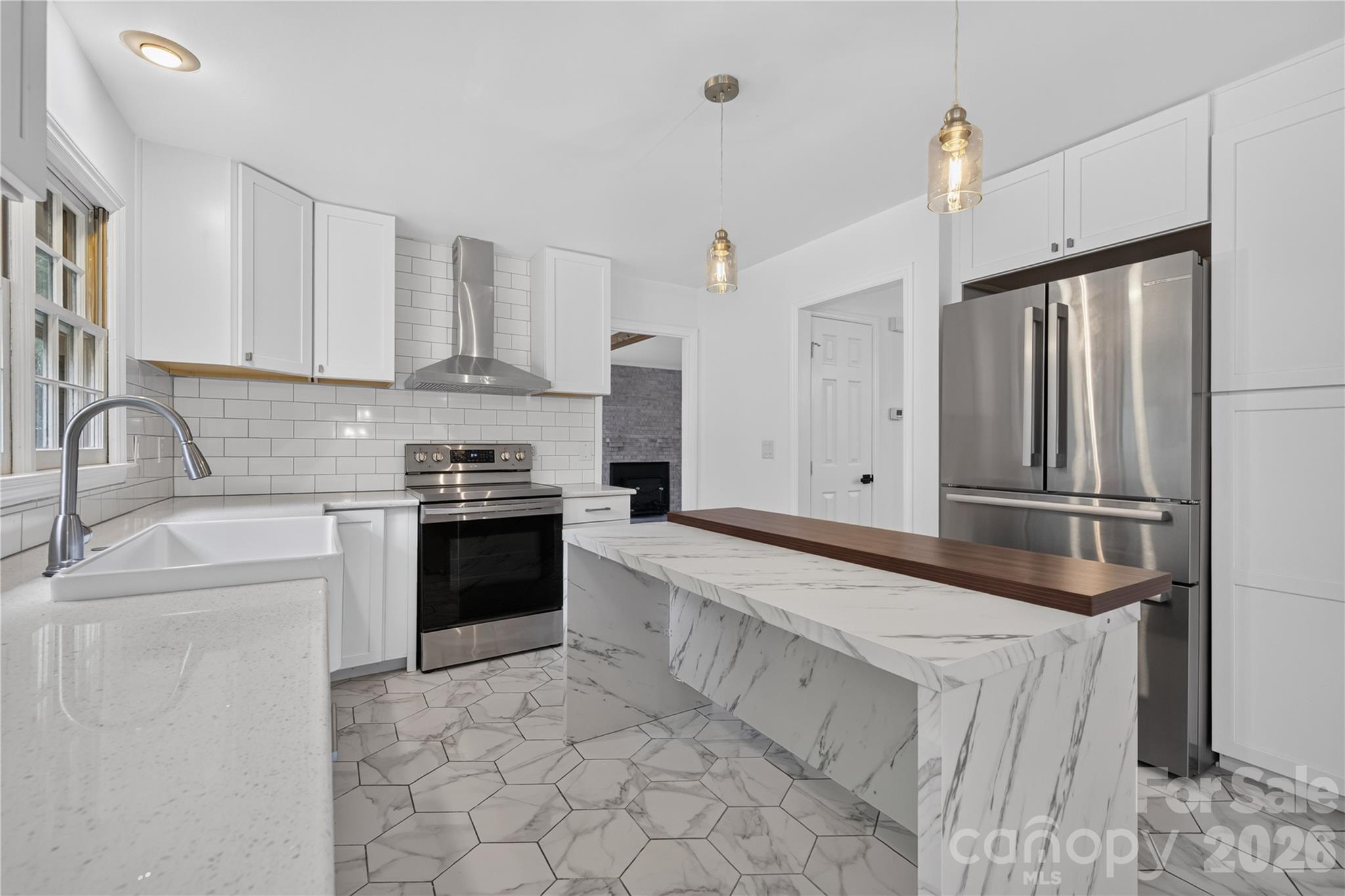 8055 Tifton Road — Charlotte