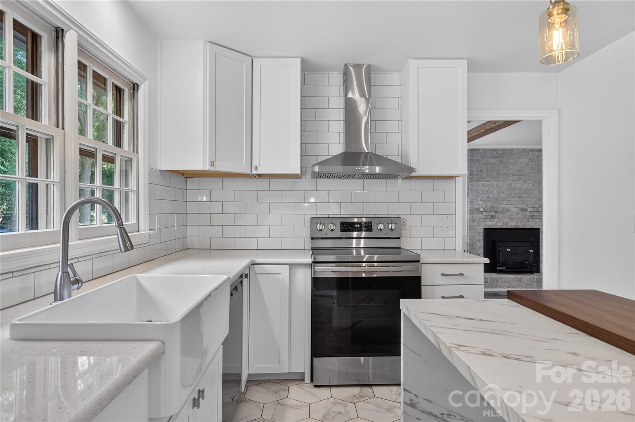 8055 Tifton Road — Charlotte