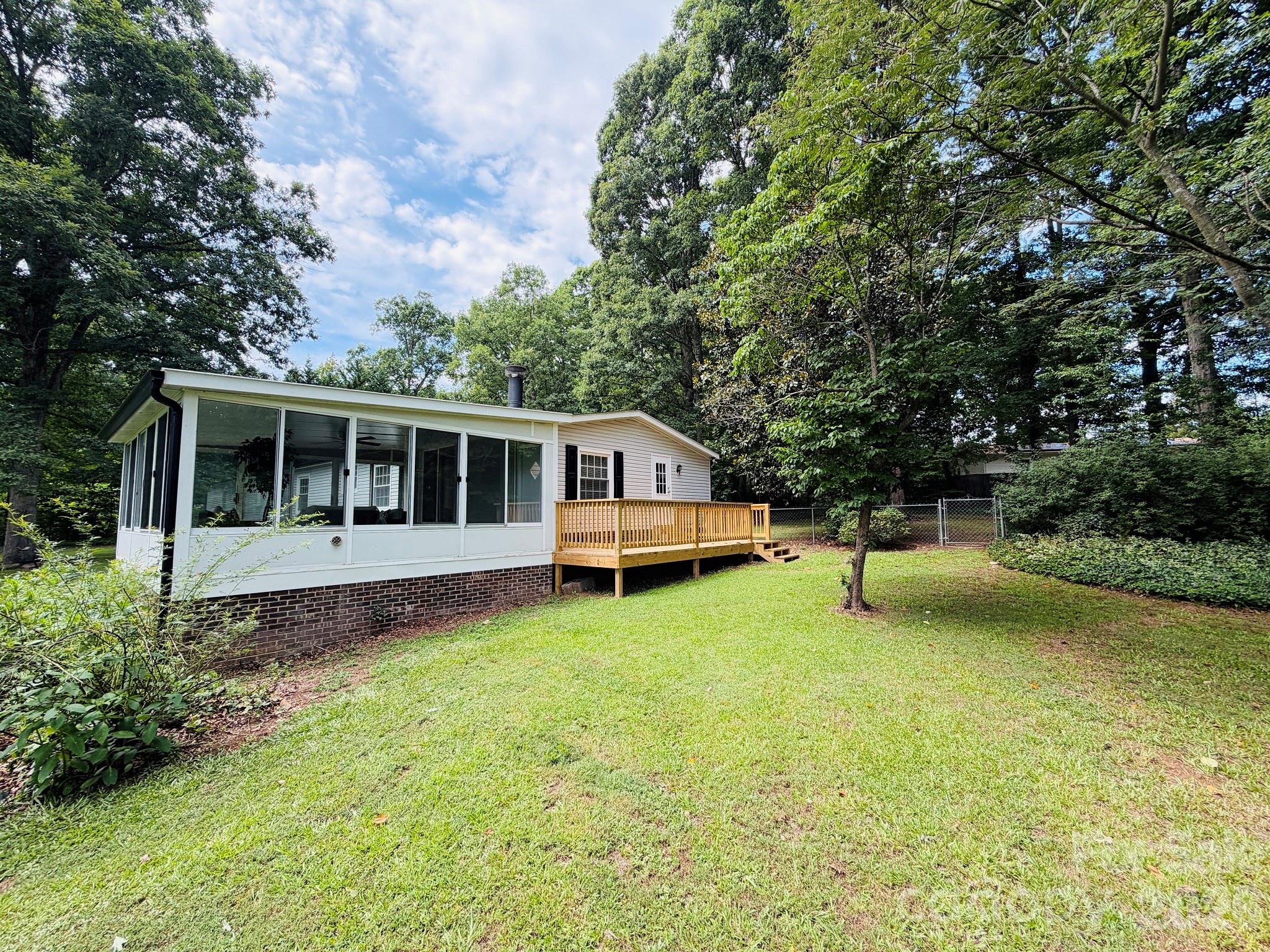 125 Red Fox Court — Mount Holly