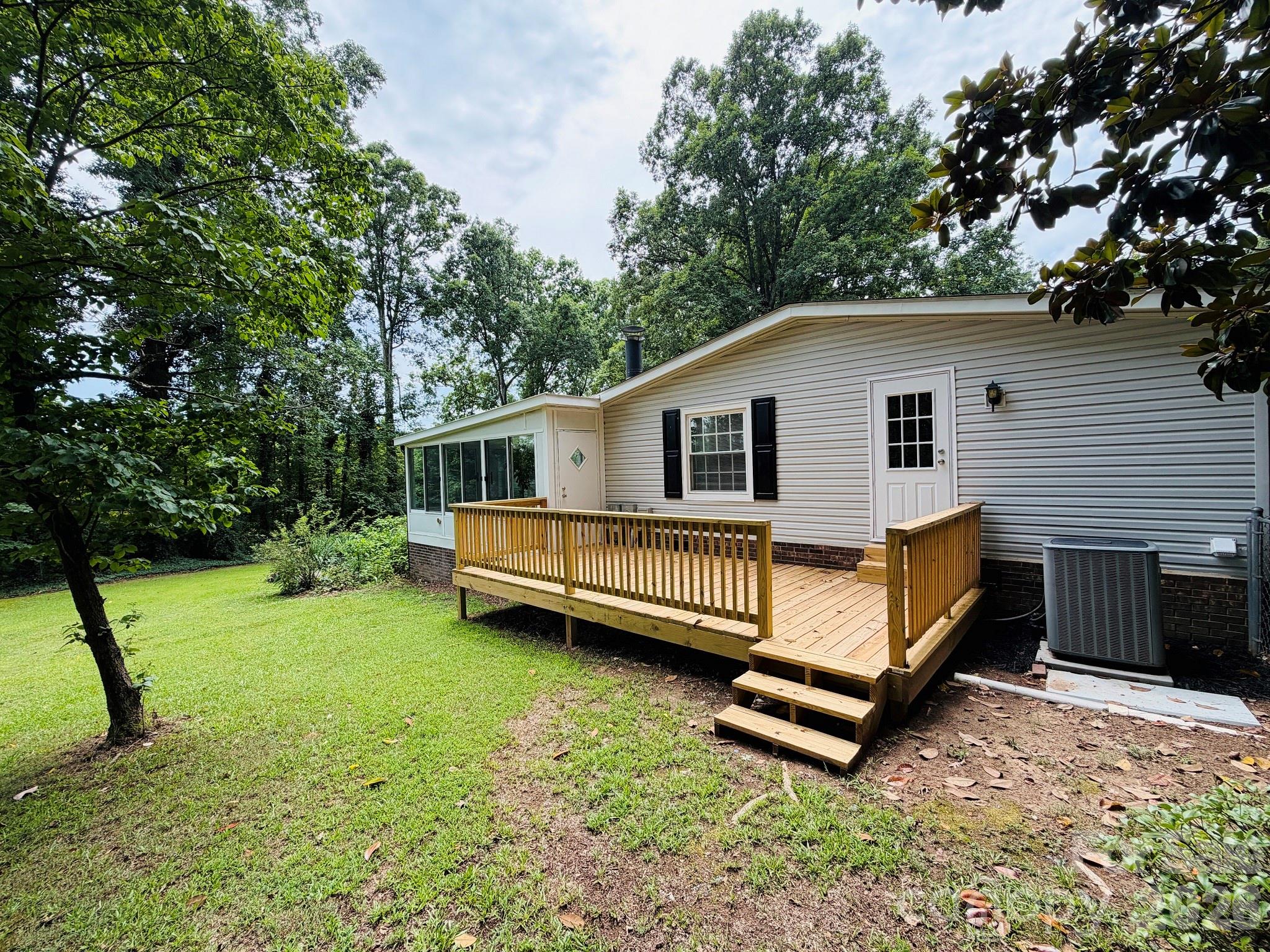 125 Red Fox Court — Mount Holly