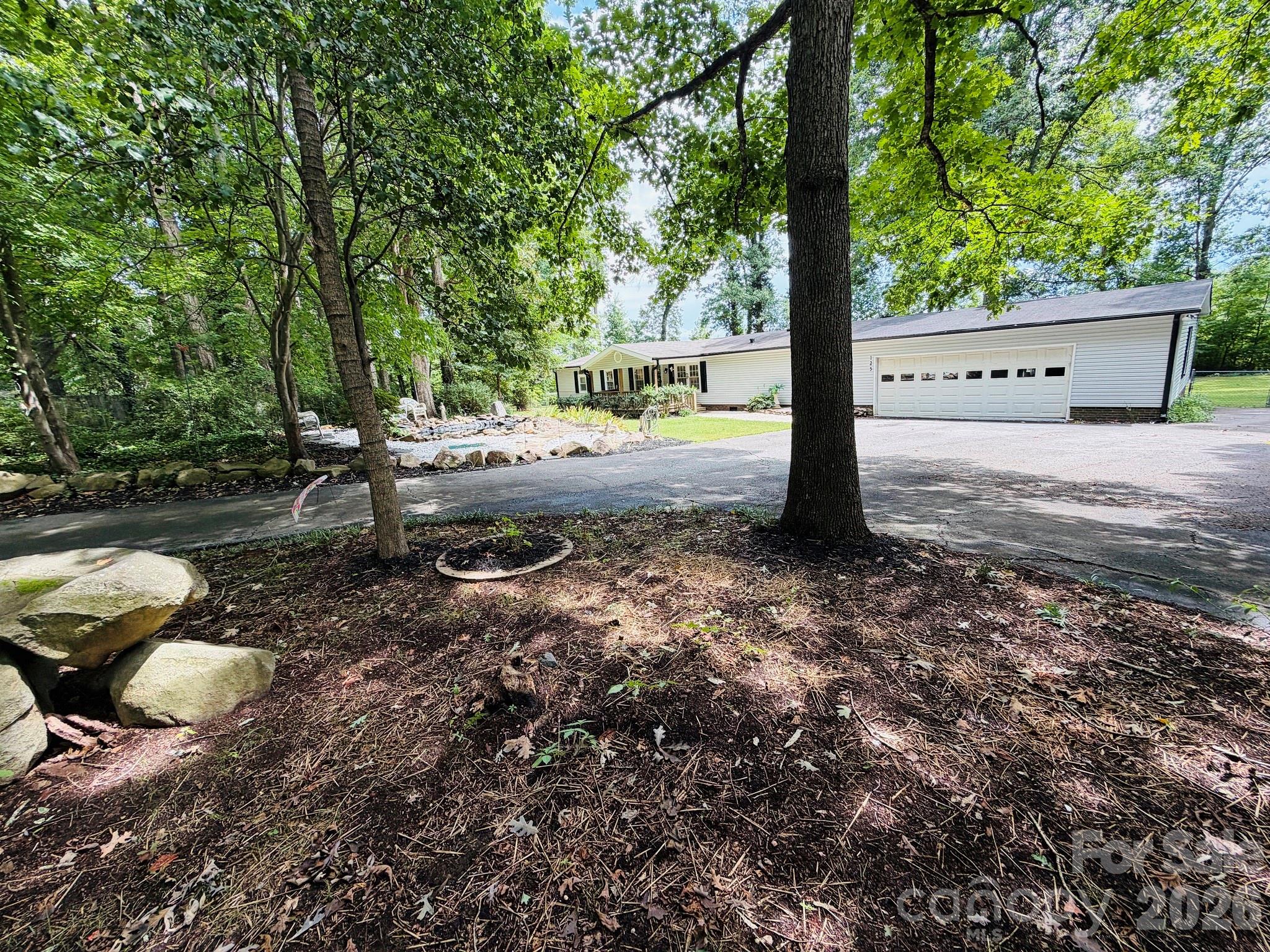 125 Red Fox Court — Mount Holly