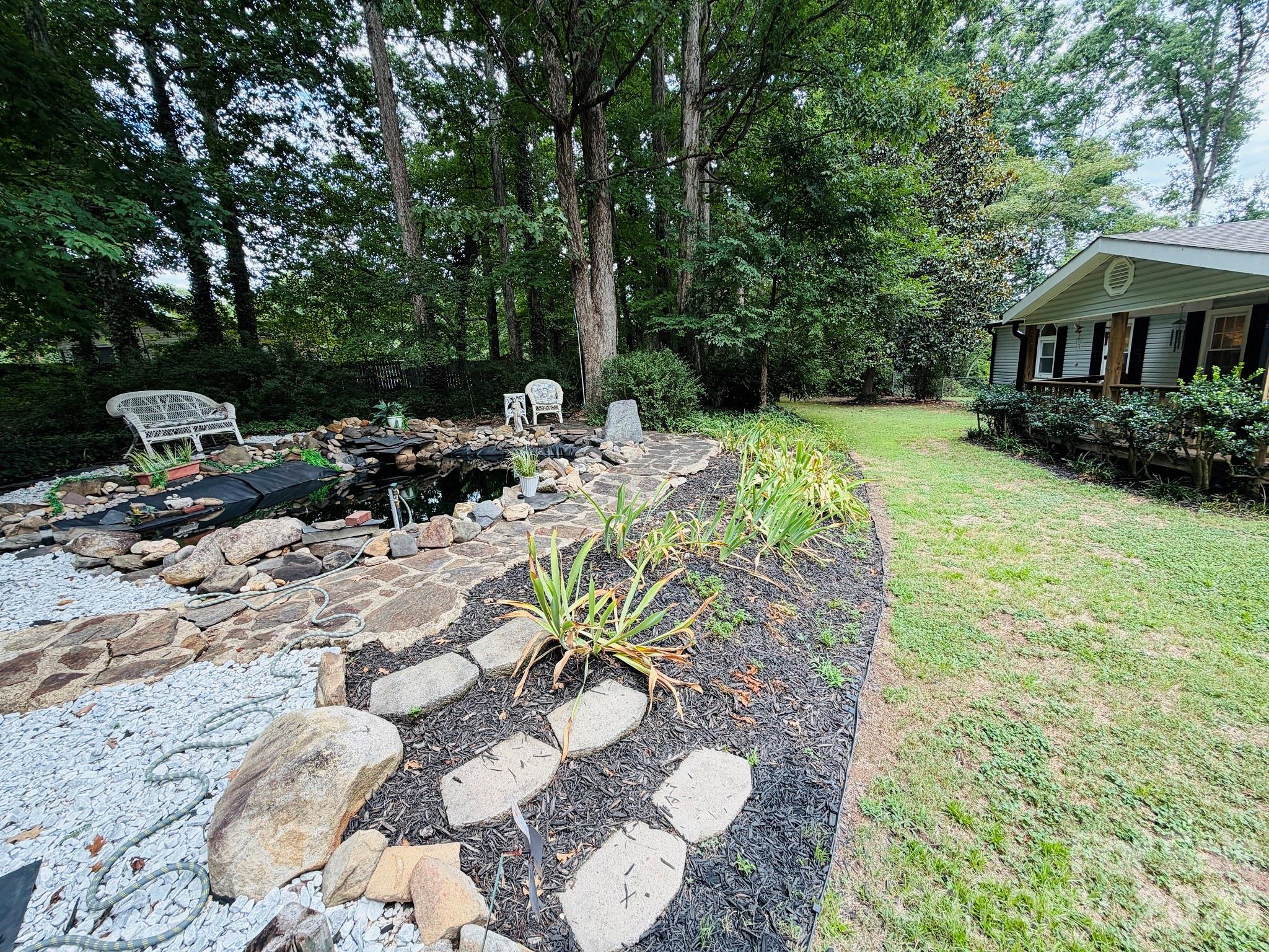 125 Red Fox Court — Mount Holly
