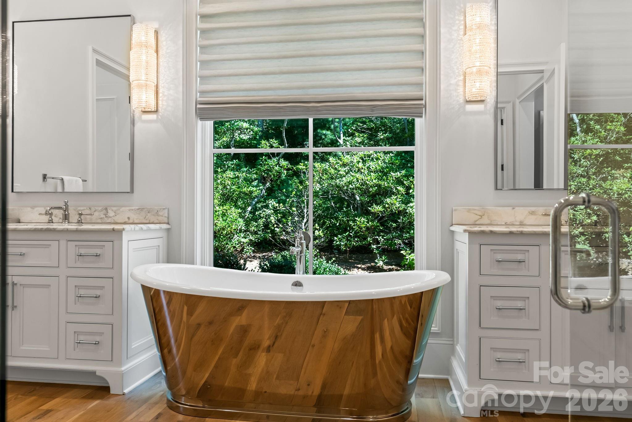 1905 White Tree Trail — Arden