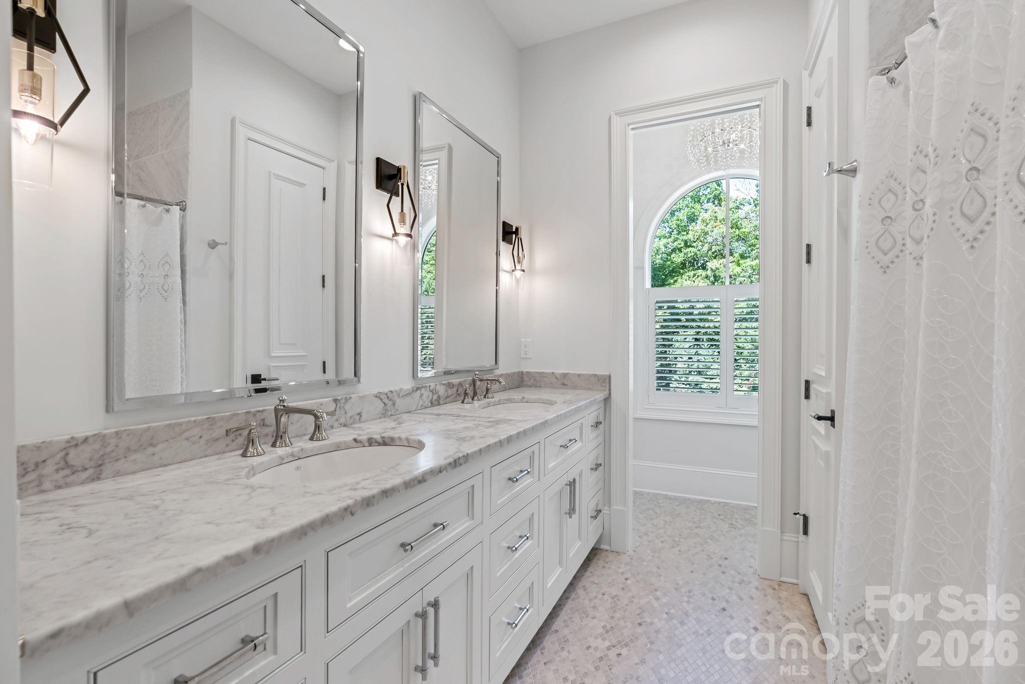 1905 White Tree Trail — Arden