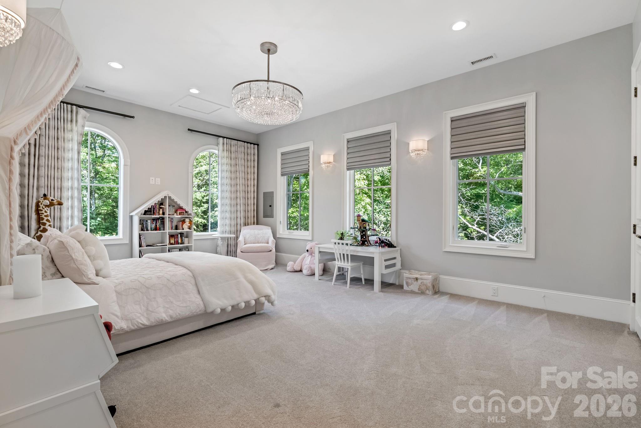 1905 White Tree Trail — Arden