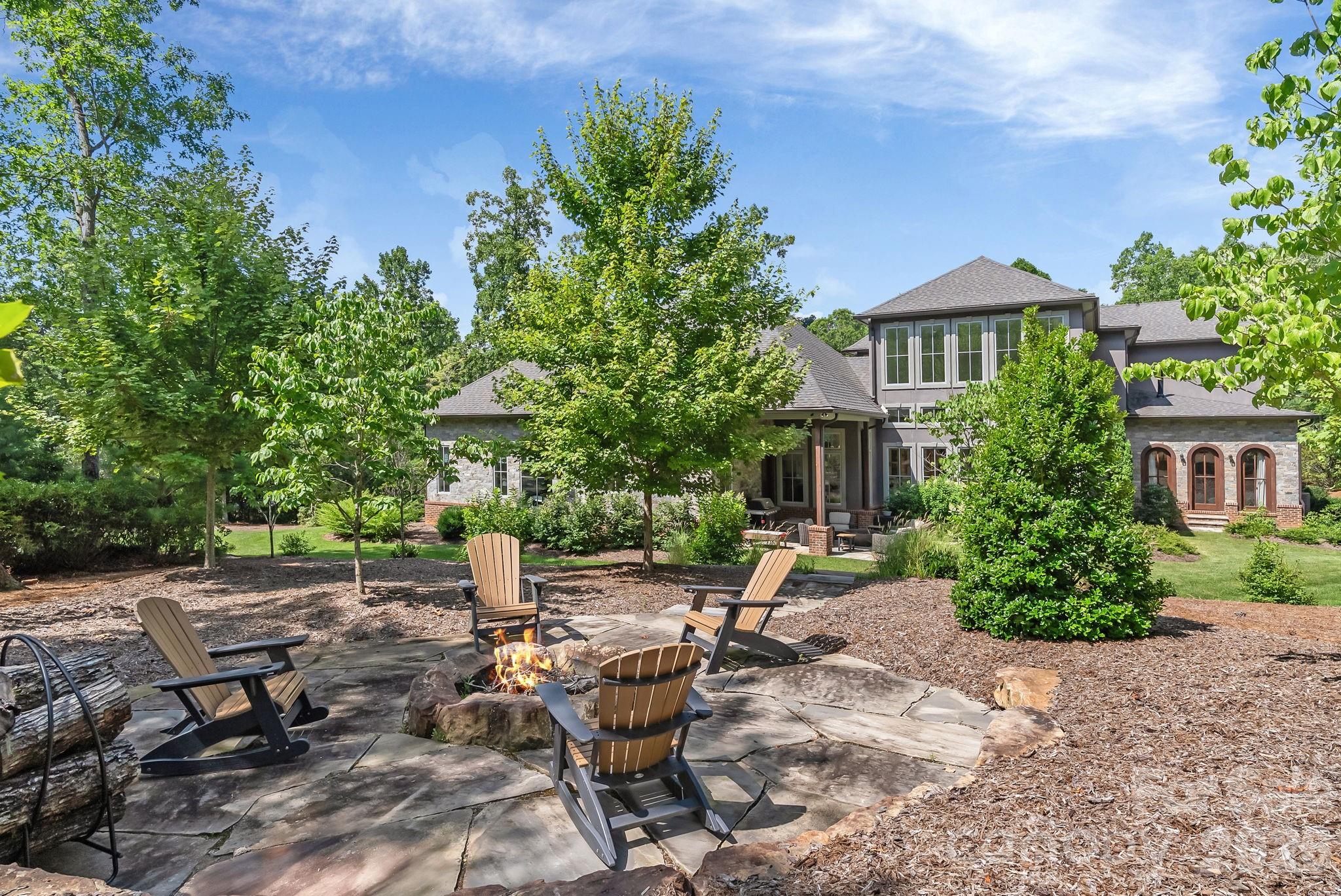 1905 White Tree Trail — Arden