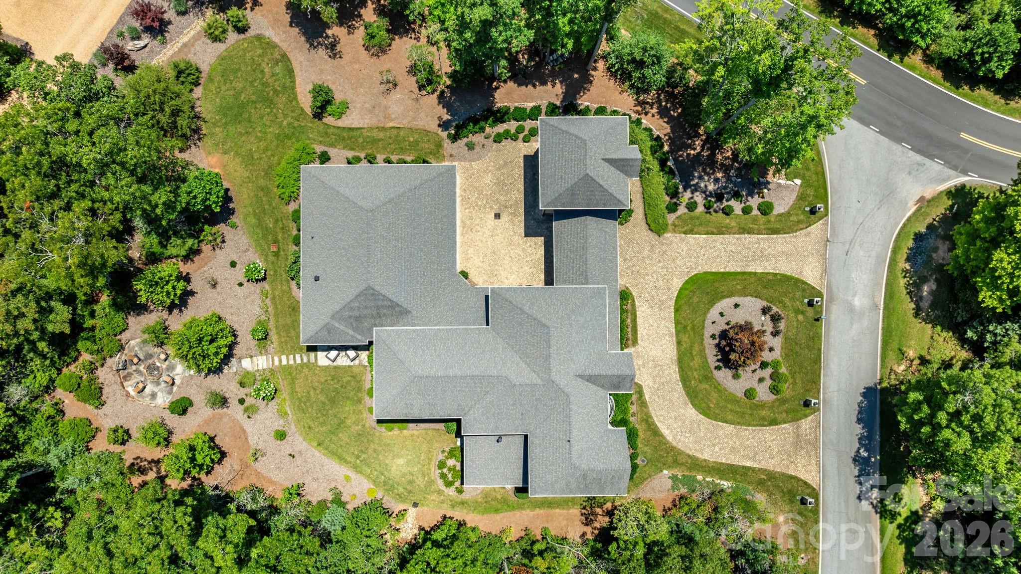 1905 White Tree Trail — Arden