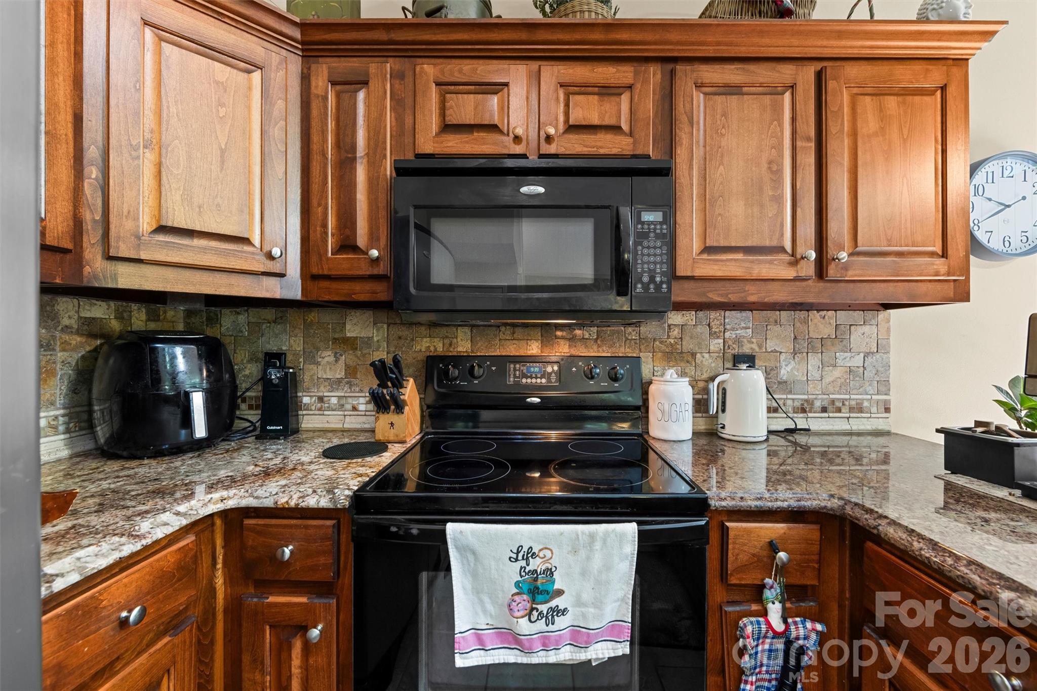 315 Honey Locust Lane — Whittier