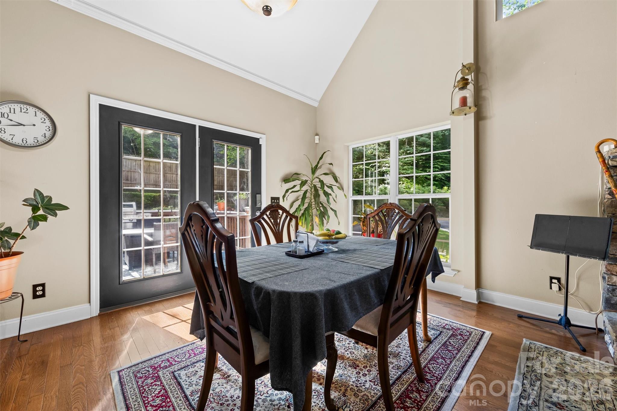 315 Honey Locust Lane — Whittier