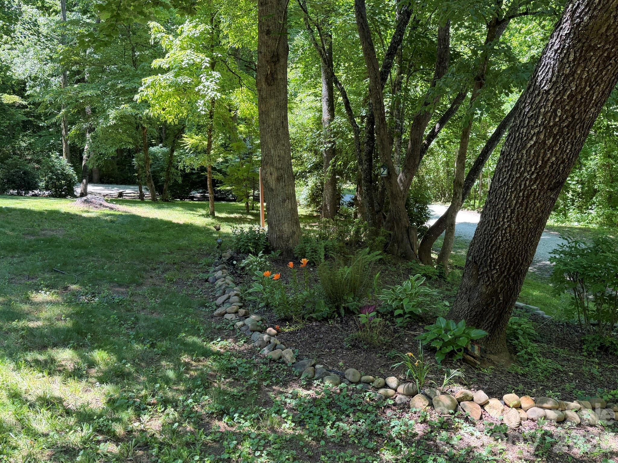 315 Honey Locust Lane — Whittier