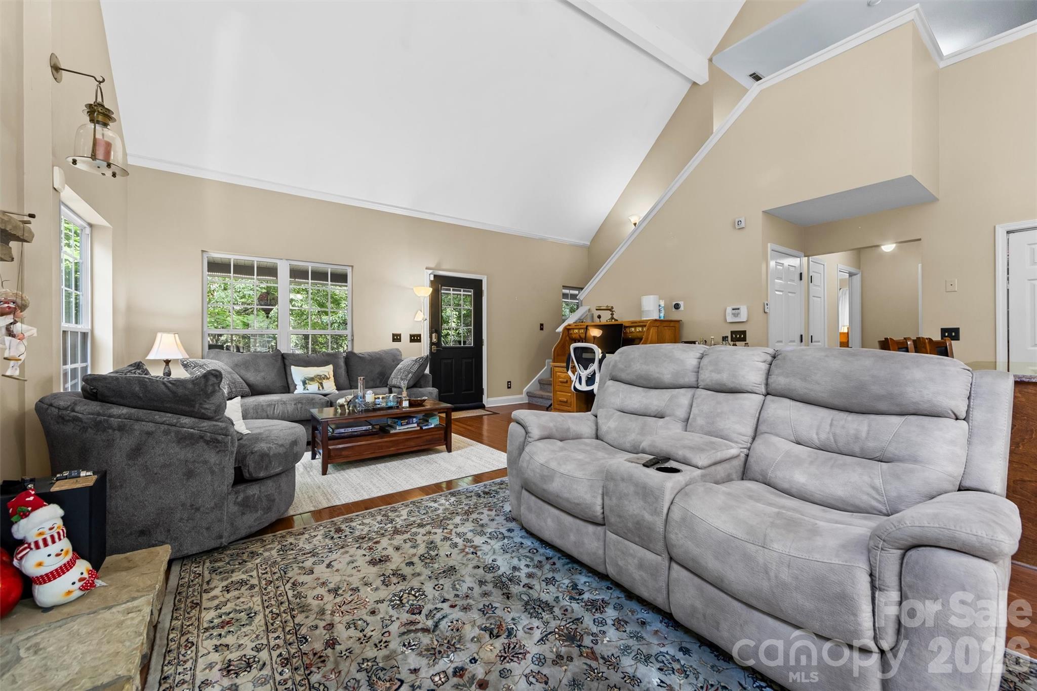 315 Honey Locust Lane — Whittier