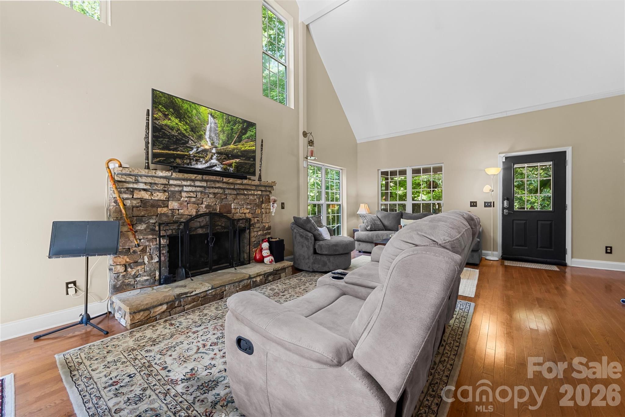 315 Honey Locust Lane — Whittier