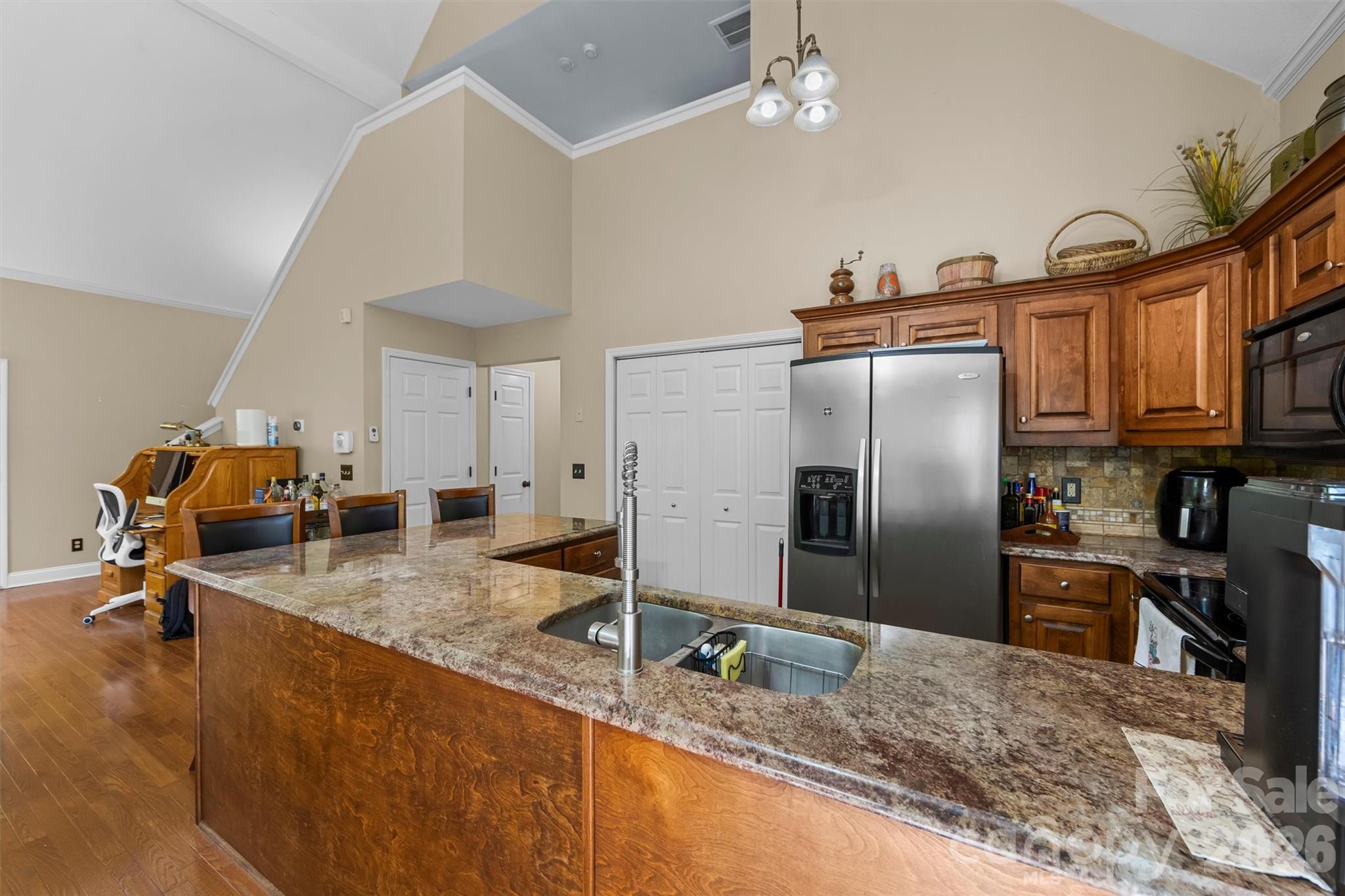 315 Honey Locust Lane — Whittier