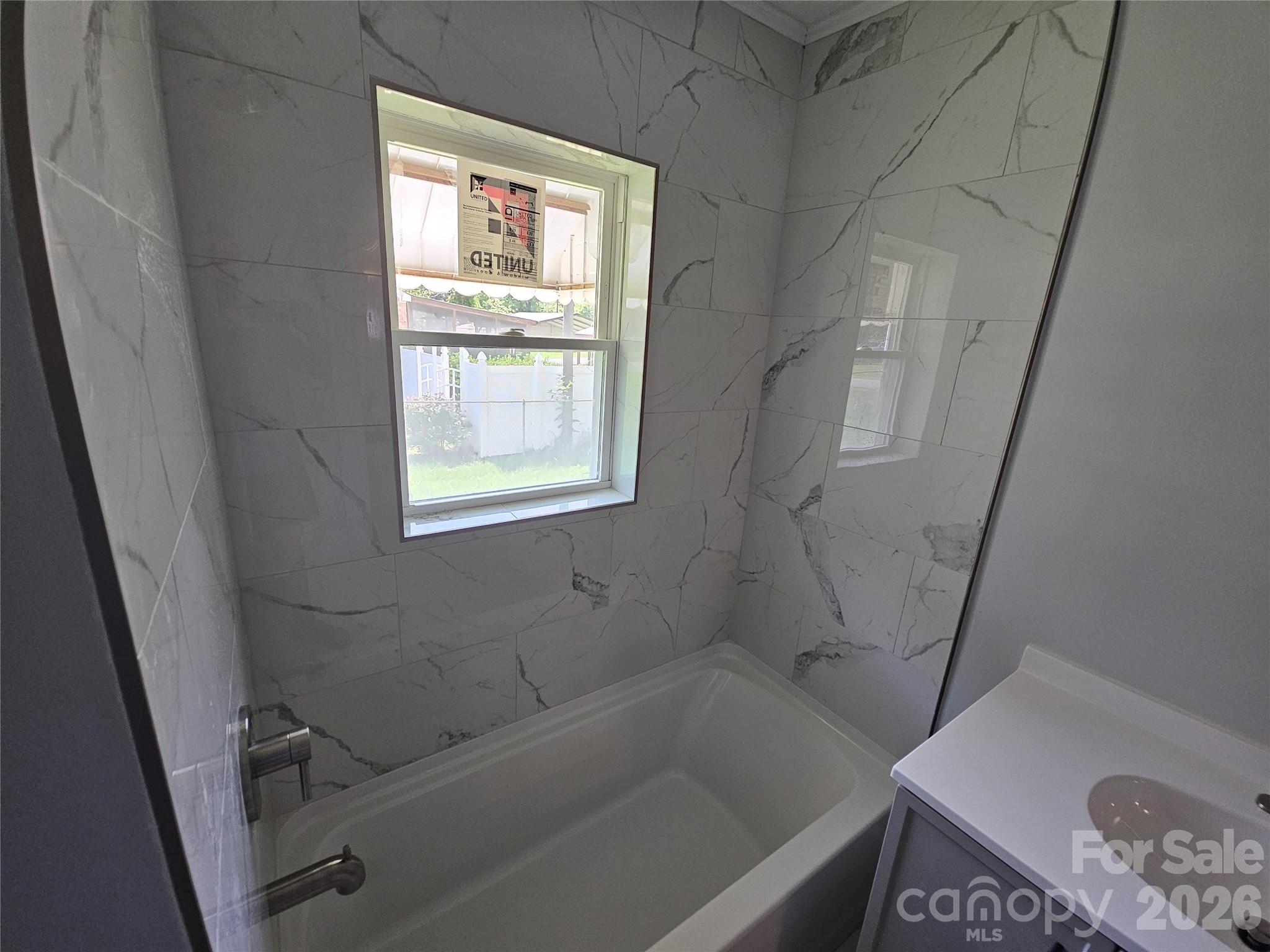 1515 16th Avenue NE — Hickory