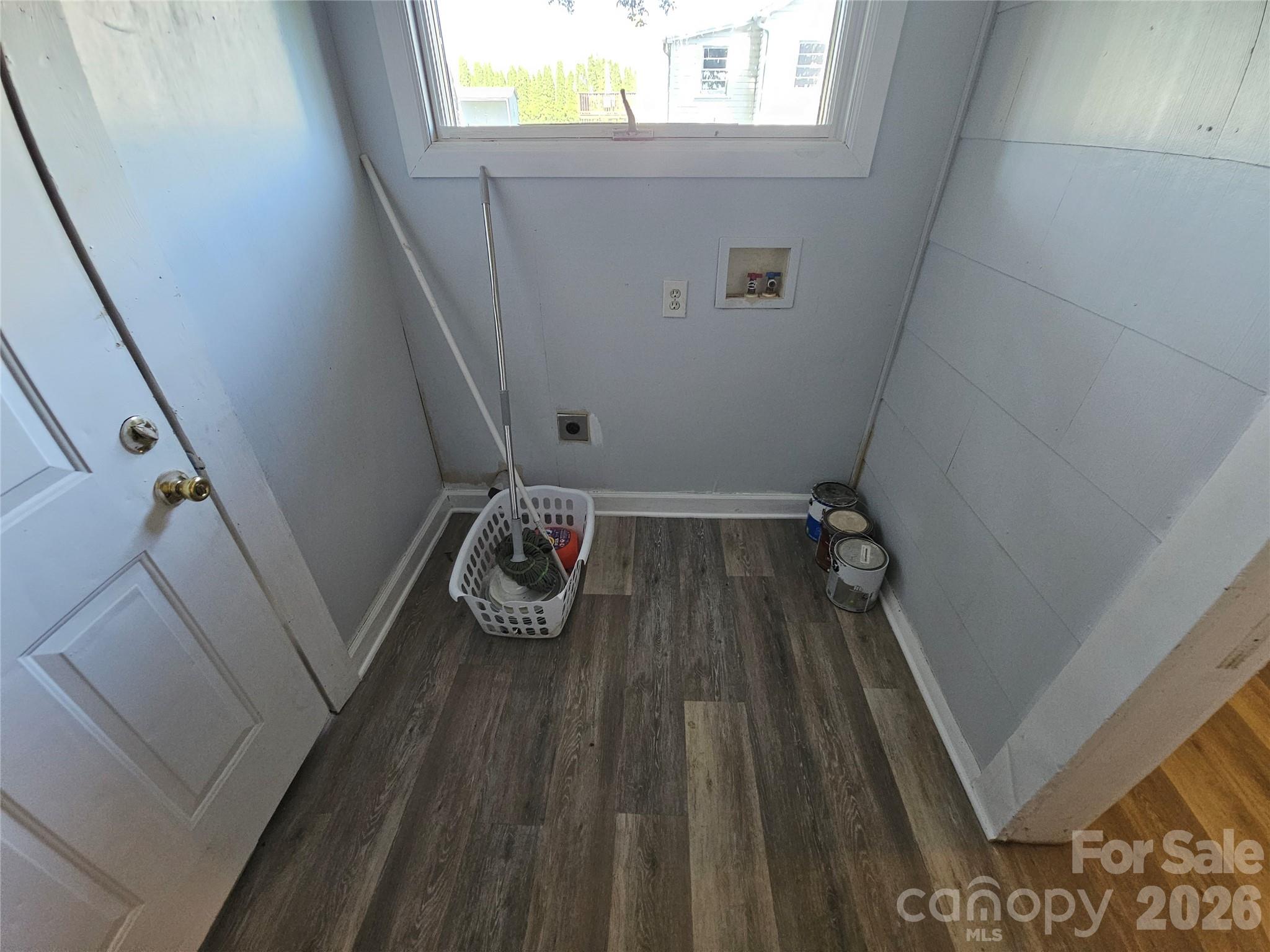 1515 16th Avenue NE — Hickory