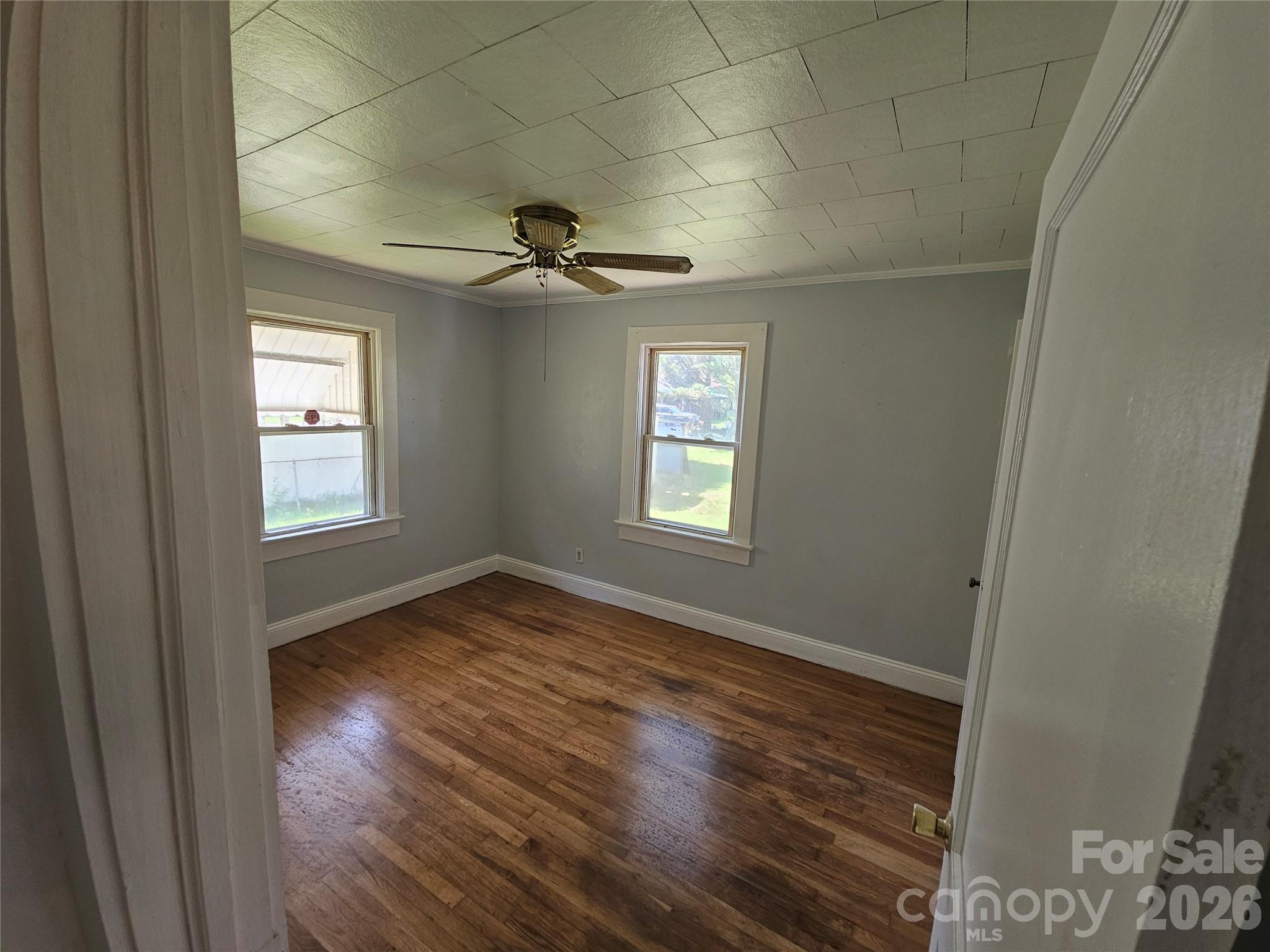 1515 16th Avenue NE — Hickory