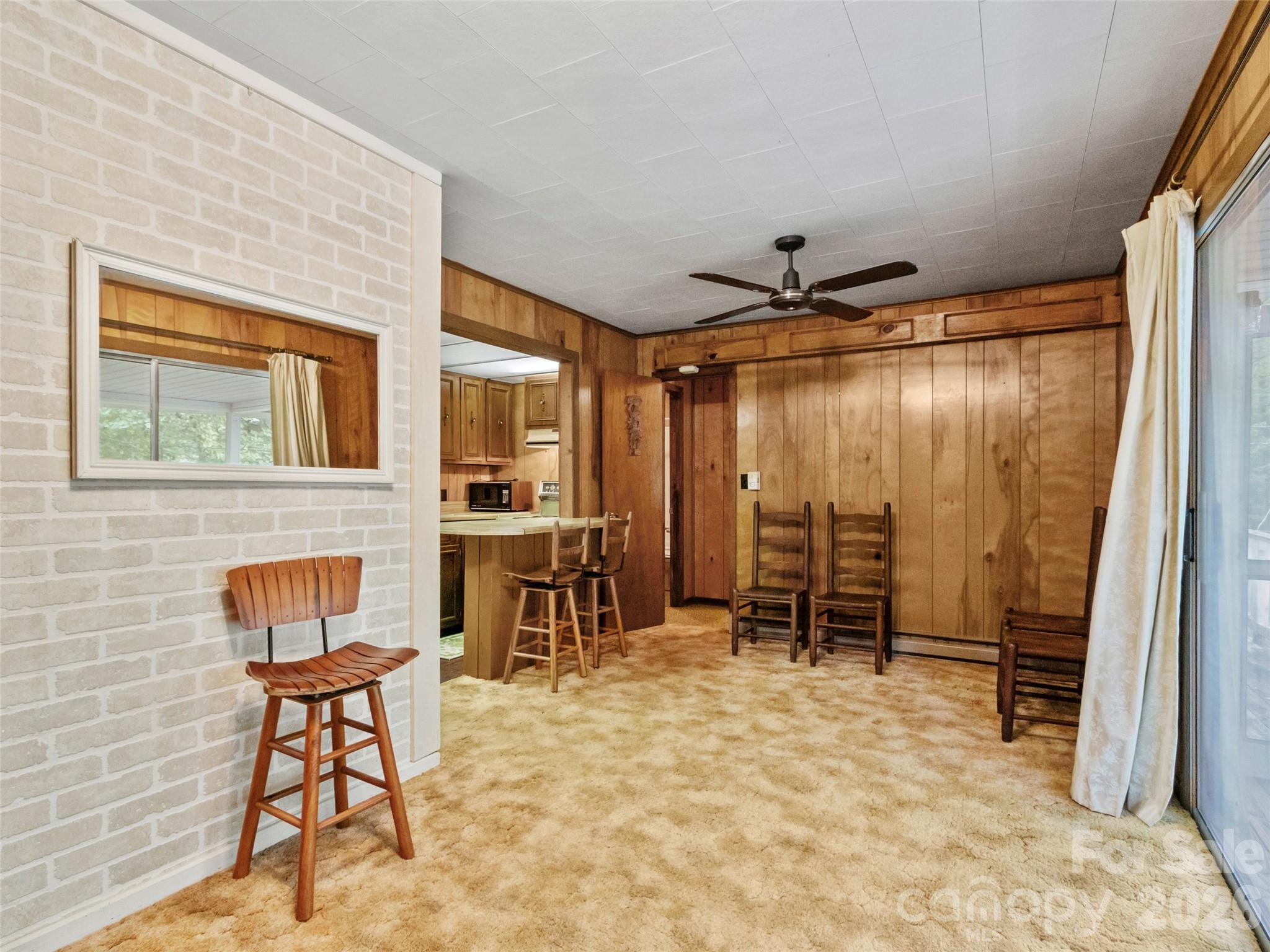144 Florida Hill Drive — Green Mountain