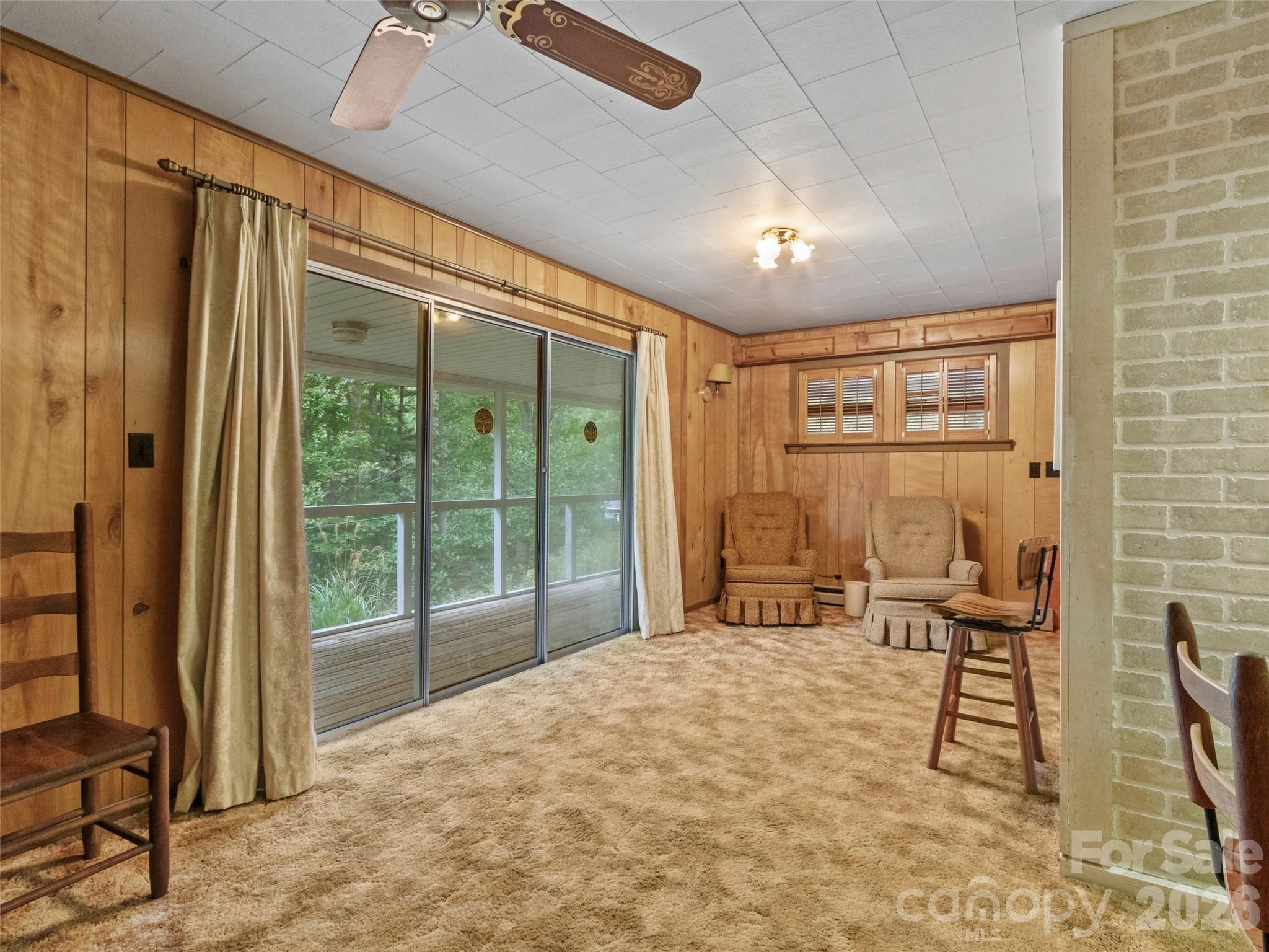144 Florida Hill Drive — Green Mountain