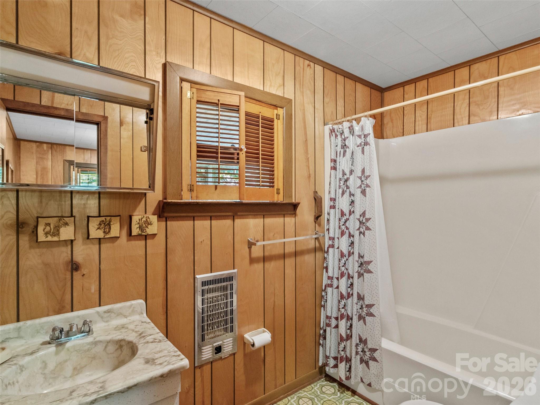 144 Florida Hill Drive — Green Mountain