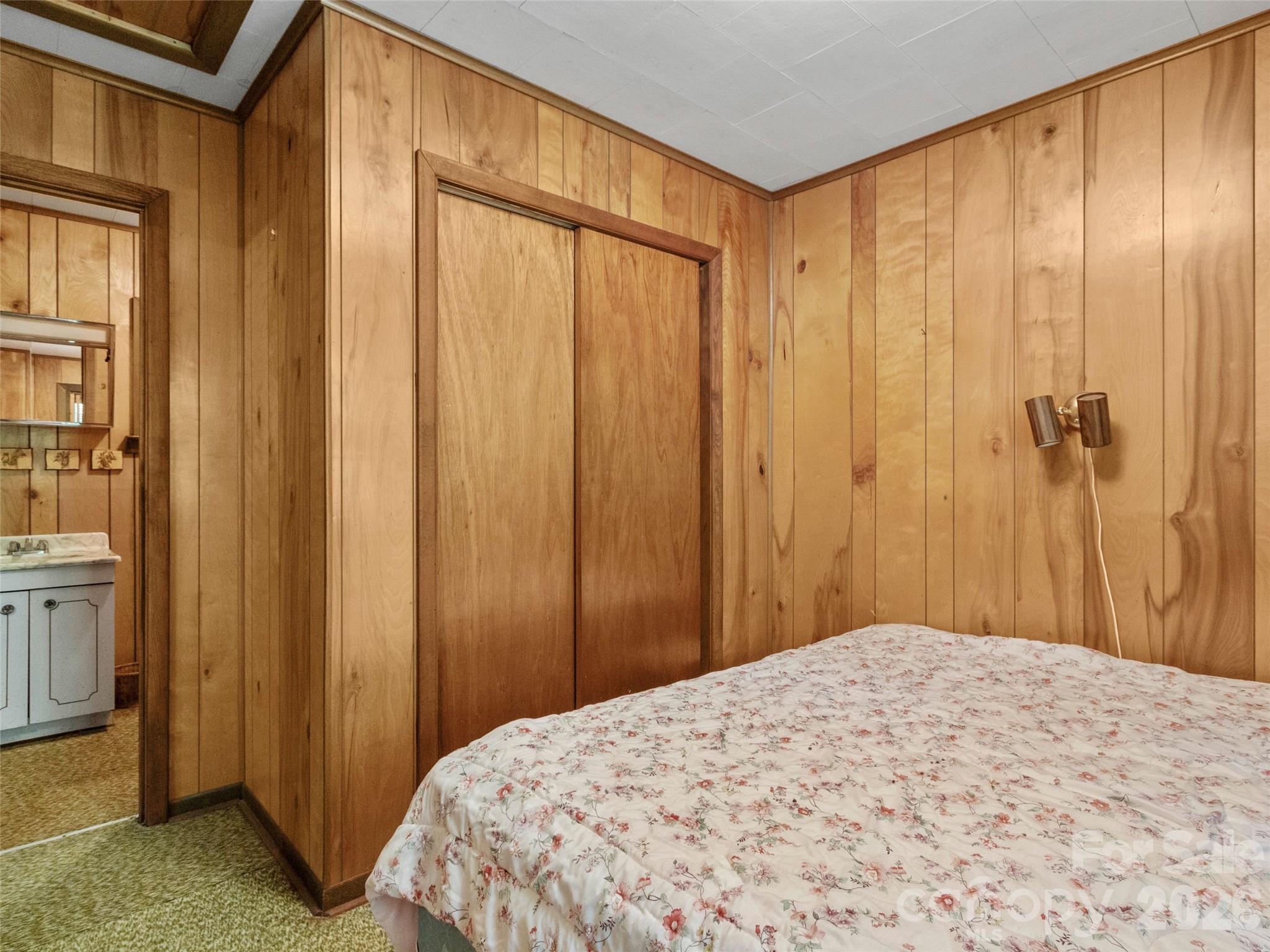 144 Florida Hill Drive — Green Mountain