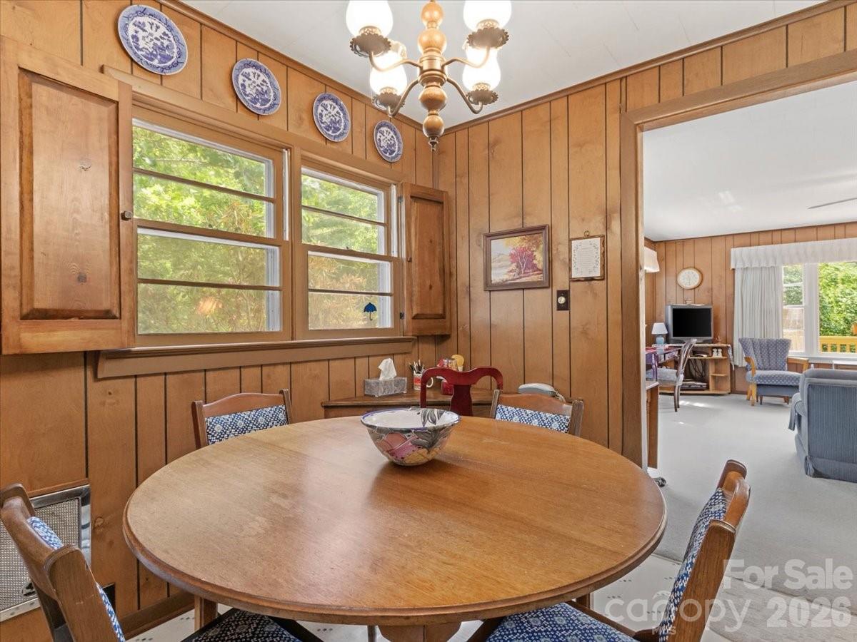 198 Florida Hill Drive — Green Mountain