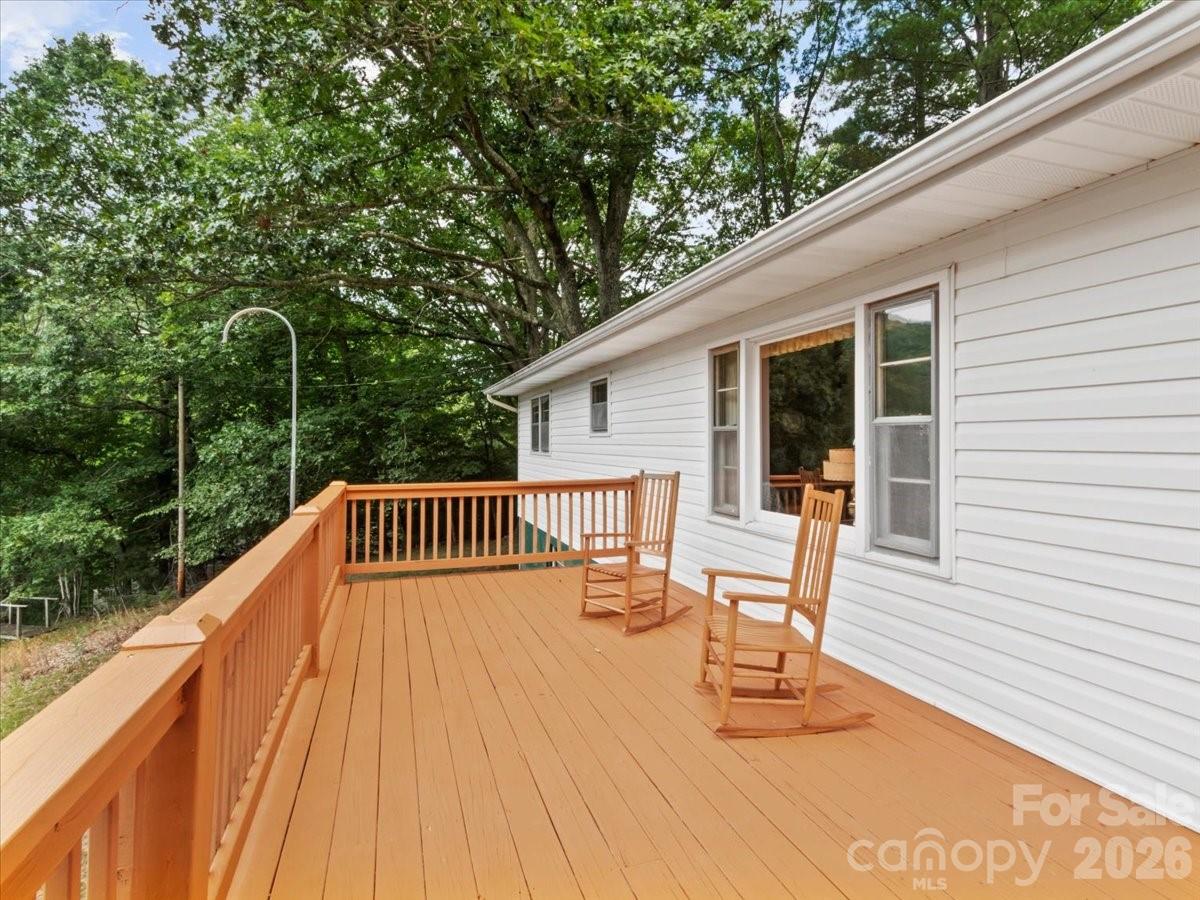 198 Florida Hill Drive — Green Mountain