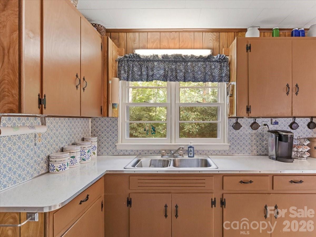 198 Florida Hill Drive — Green Mountain