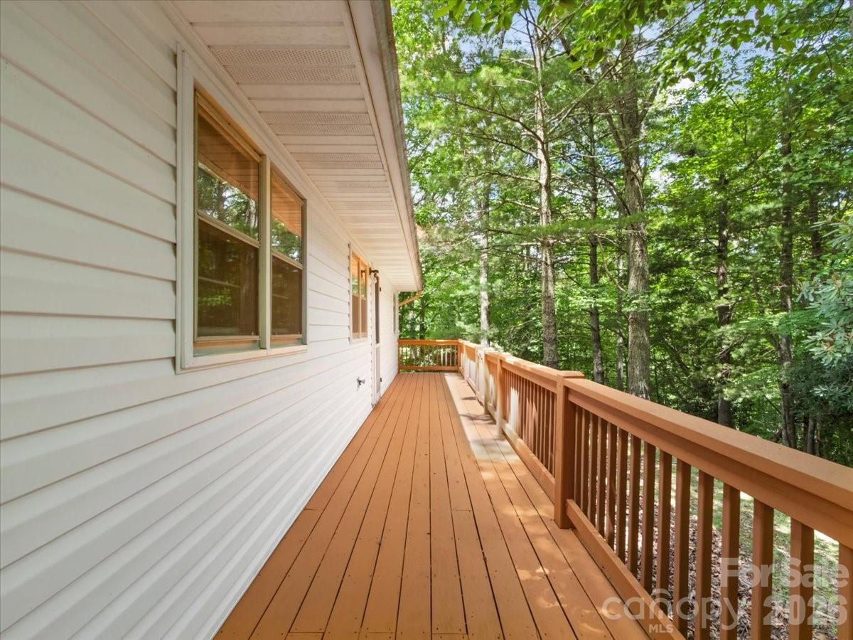198 Florida Hill Drive — Green Mountain