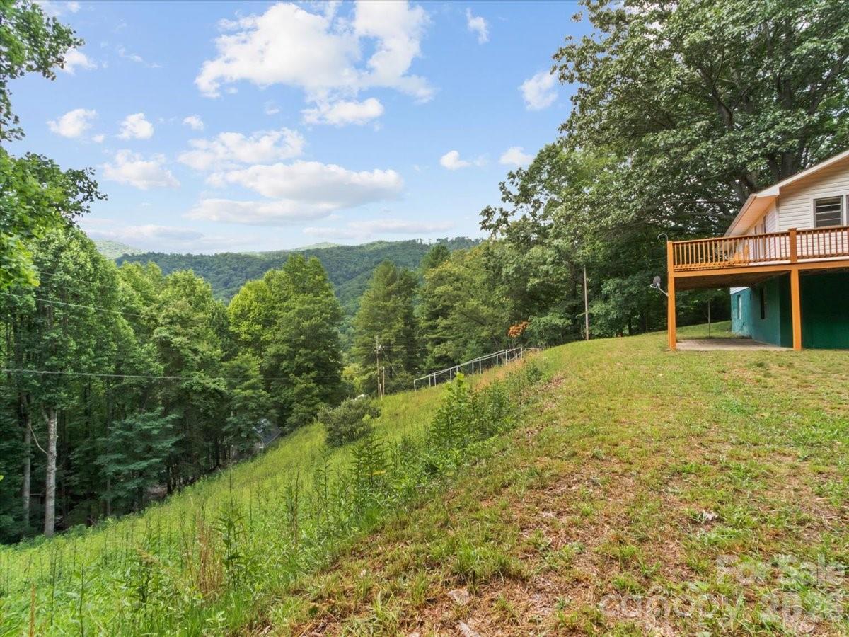 198 Florida Hill Drive — Green Mountain